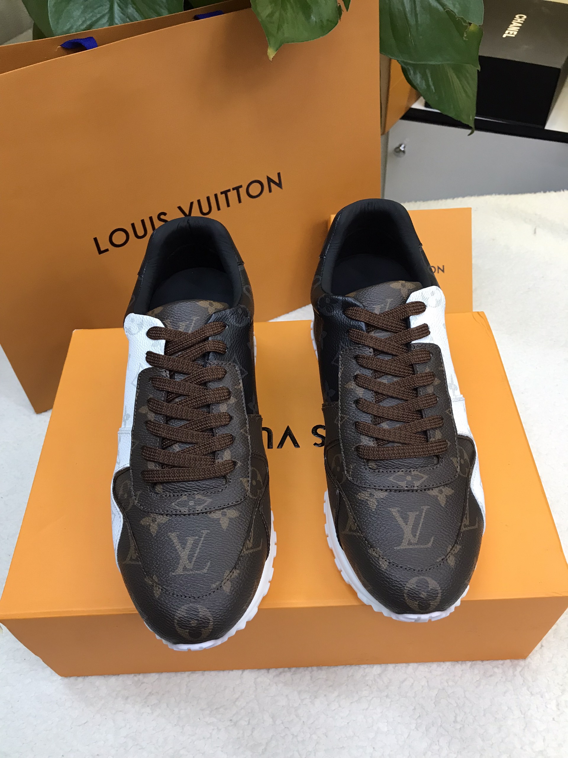 Giày Thể Thao LV Run Away Sneaker Siêu Cấp Size 41 1A3N7W