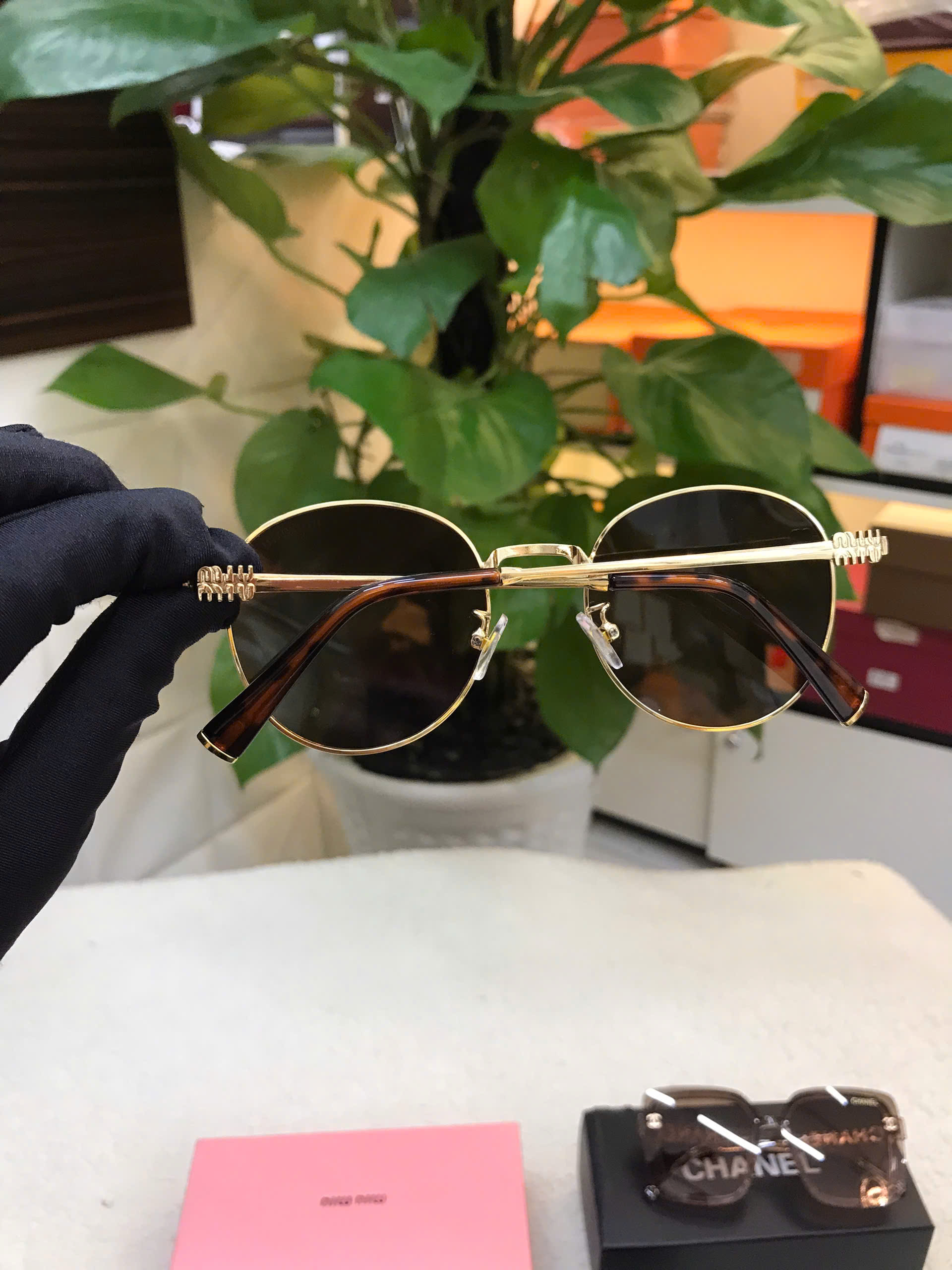 Kính MiuMiu Sunglasses Siêu Cấp Màu Vàng