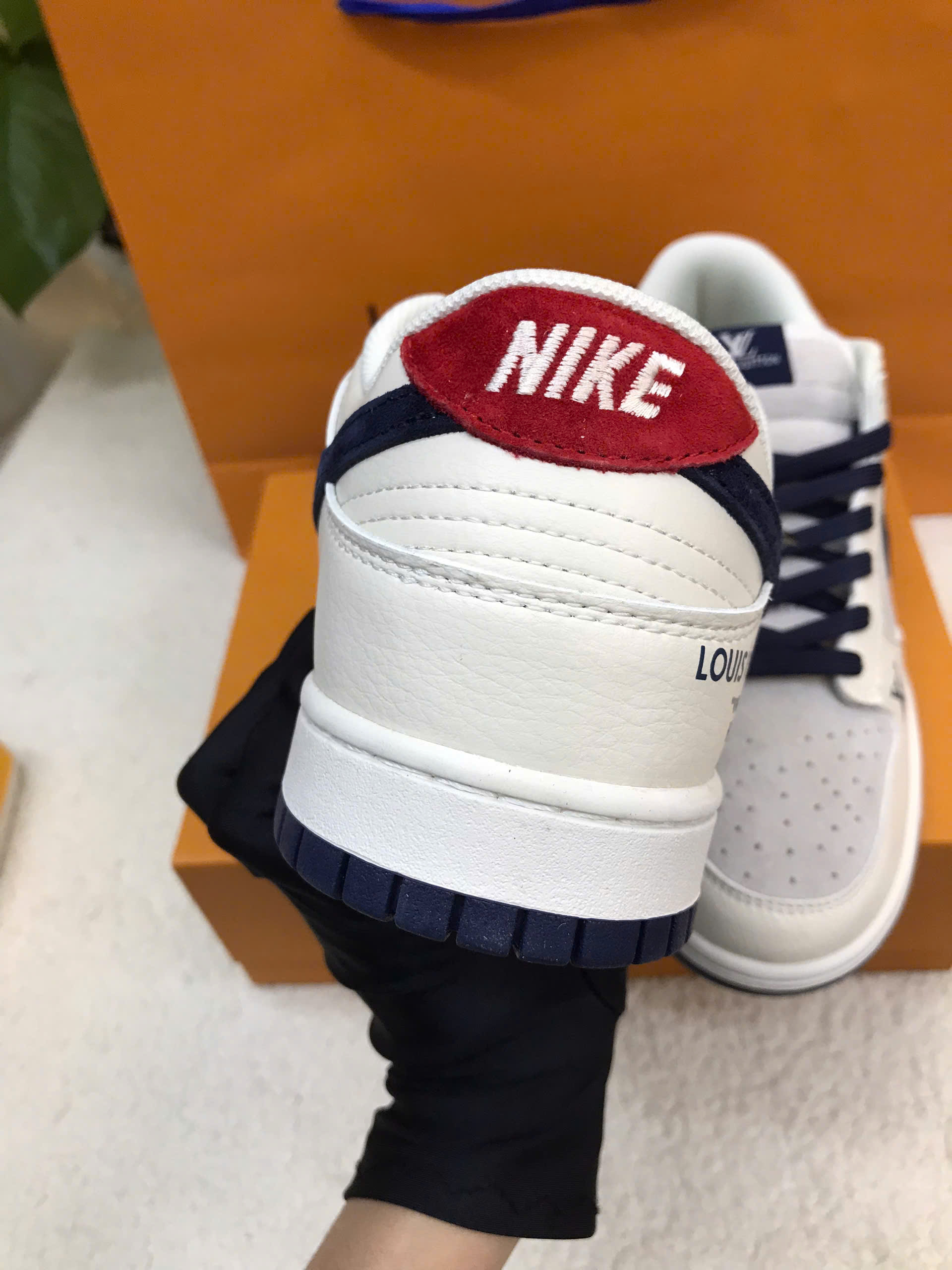 Giày LV × Nike Louis Vuitton x Nike Dunk SB Low Siêu Cấp Màu Đen Size 43
