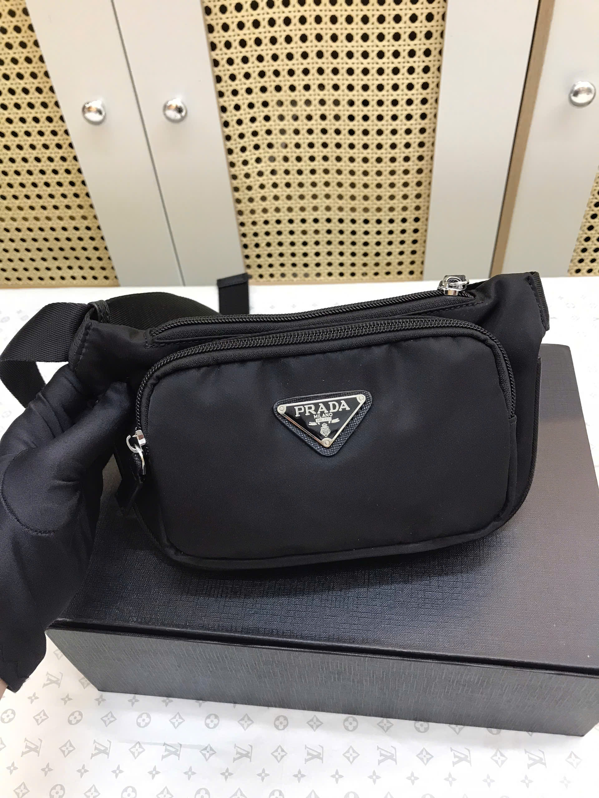 Túi Prada Black Re-Nylon Belt Bag Super Màu Đen Size 21cm