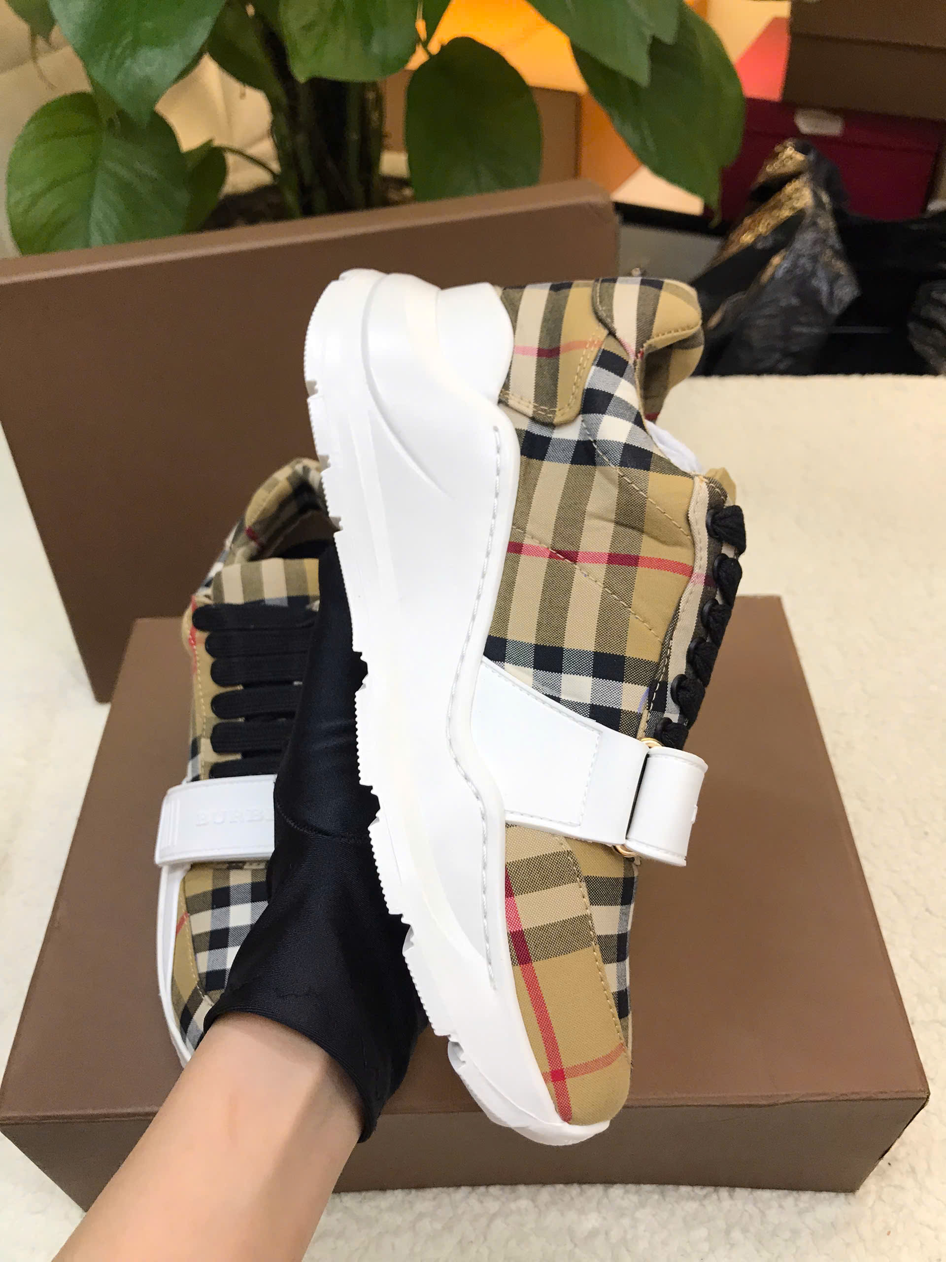 Giày Burberry Vintage Check Cotton Sneakers Beige Siêu Cấp Size 35