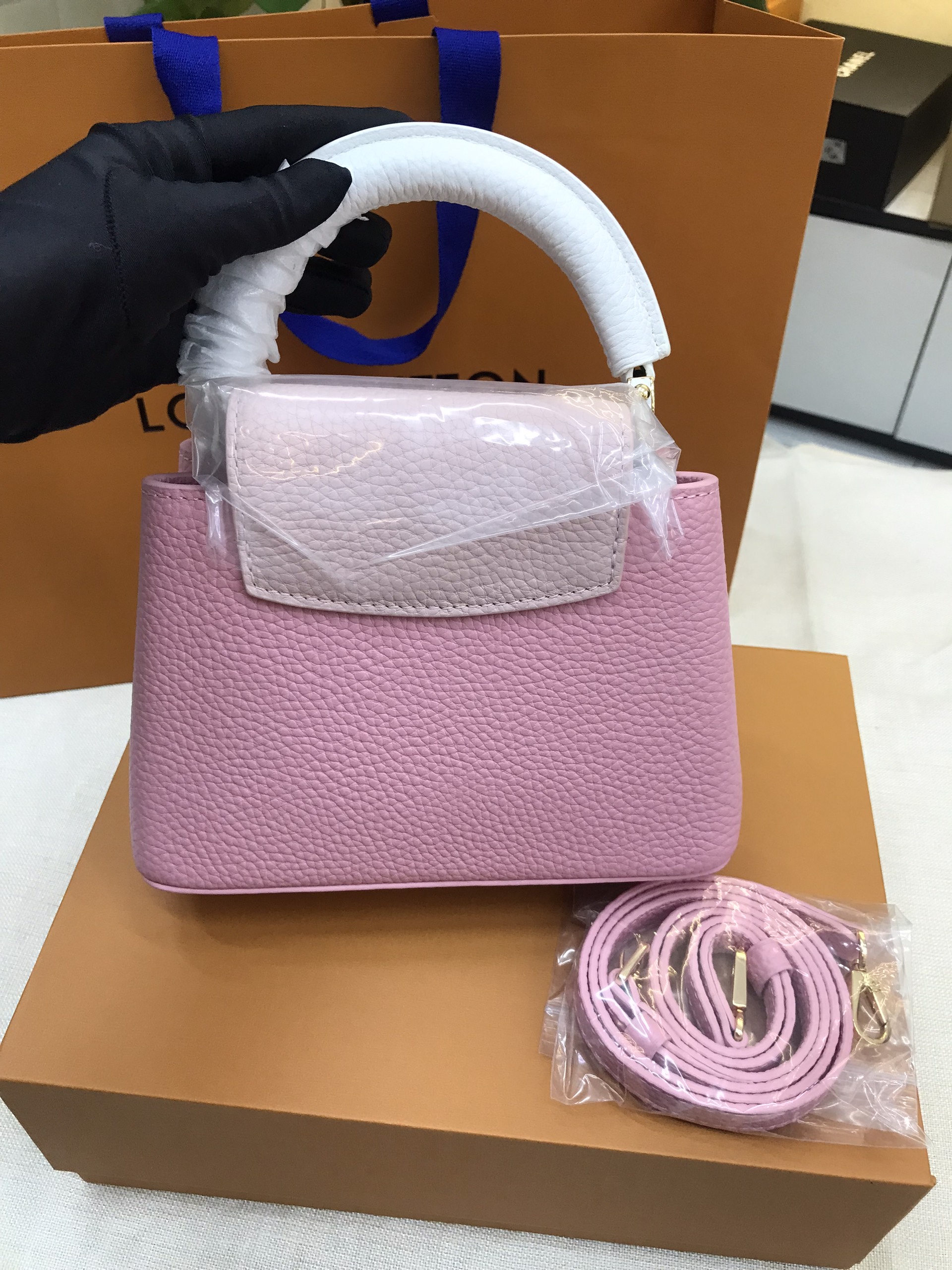 Túi LV Capucines Mini Pink Siêu Cấp Màu Hồng Size 21cm