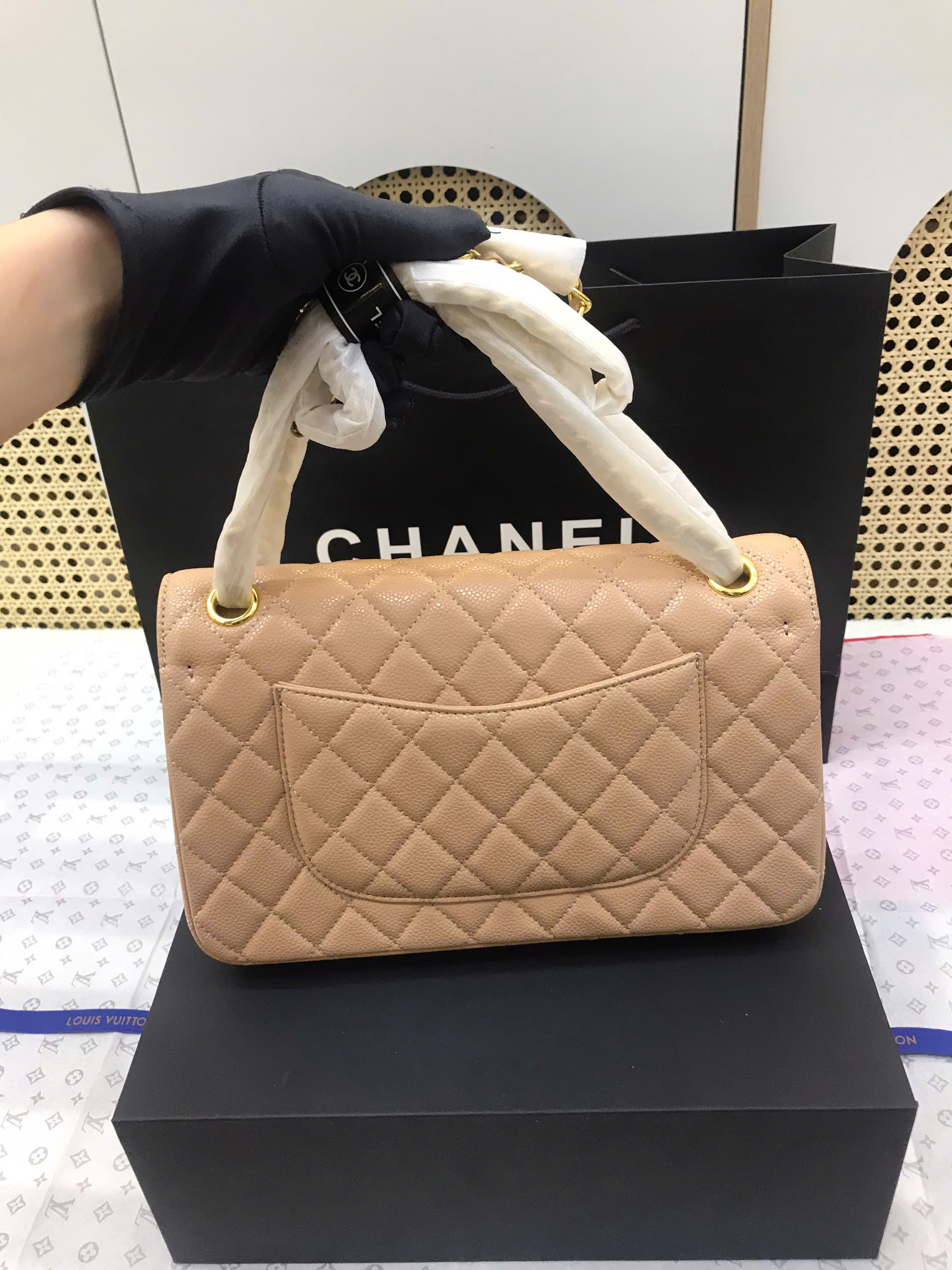 Túi Chanel Classic Flap Super Màu Be Da Hạt Khoá Vàng Size 25.5cm