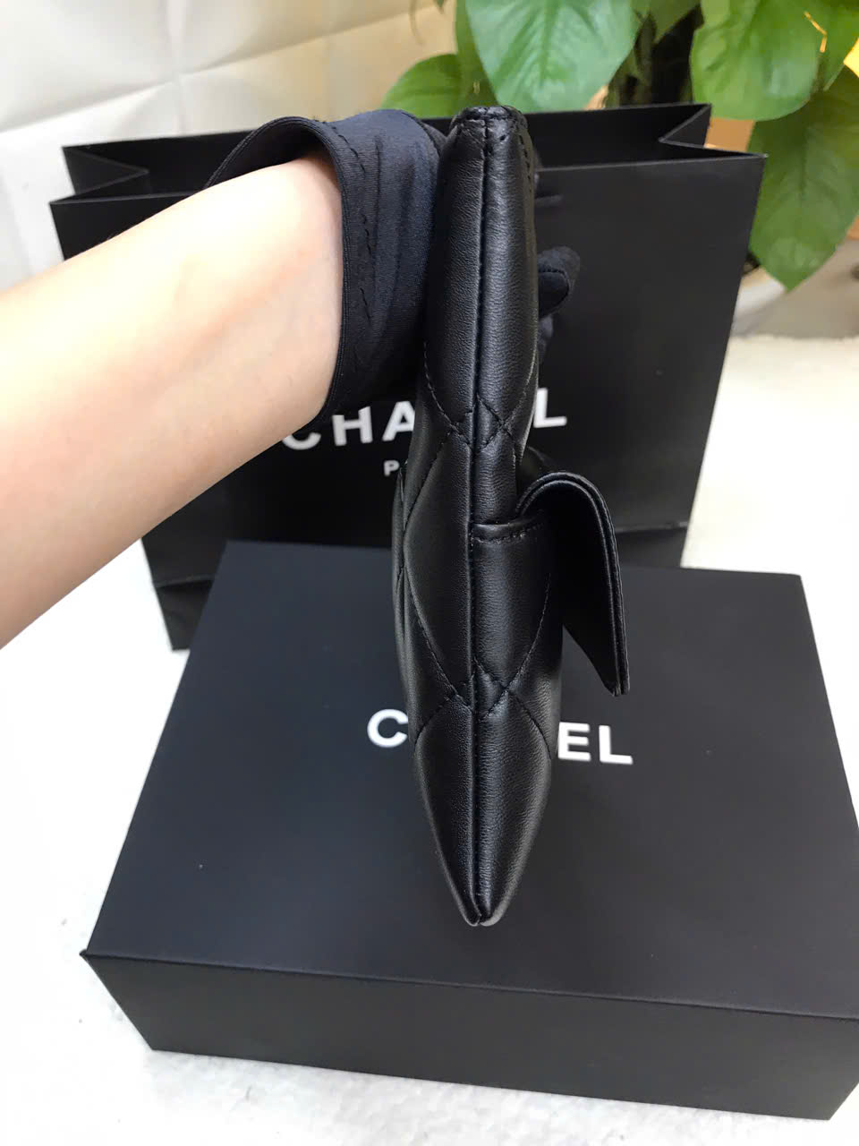 Túi Chanel Clutch Da Cừu Màu Đen Vip AS5038 Size 25cm