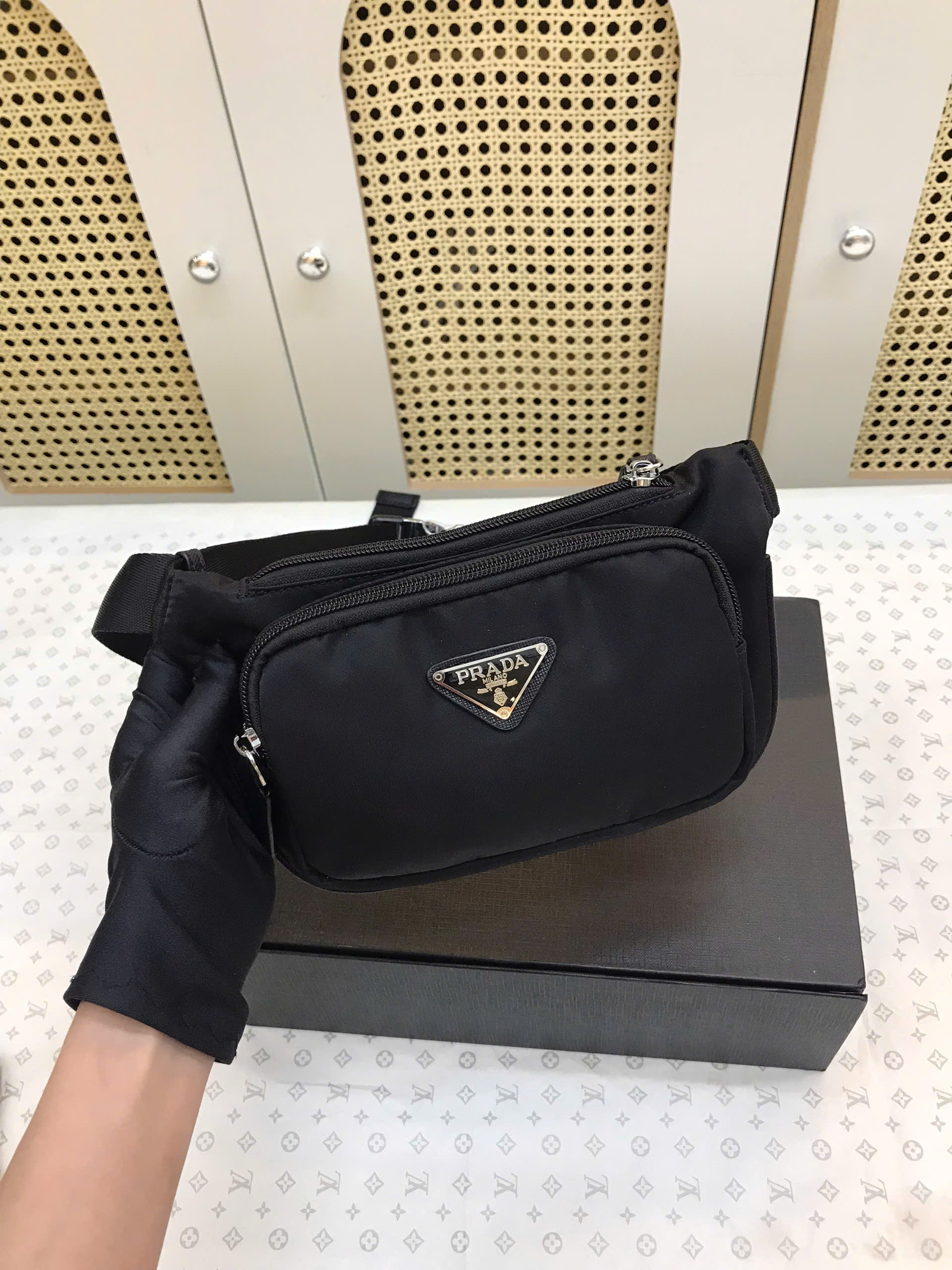 Túi Prada Black Re-Nylon Belt Bag Super Màu Đen Size 21cm