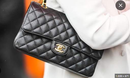 Túi Xách Chanel Small Classic Handbag Super Da Hạt Màu Đen Size 23cm