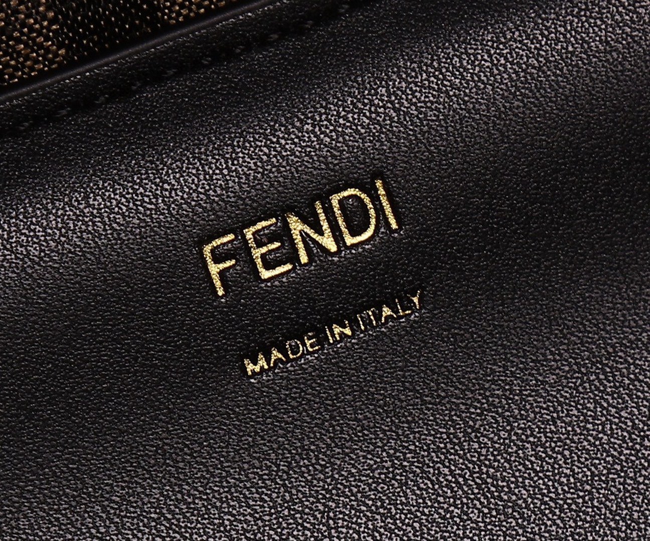 Túi Xách Fendi X Versace Super Size 35 Full Box M7704