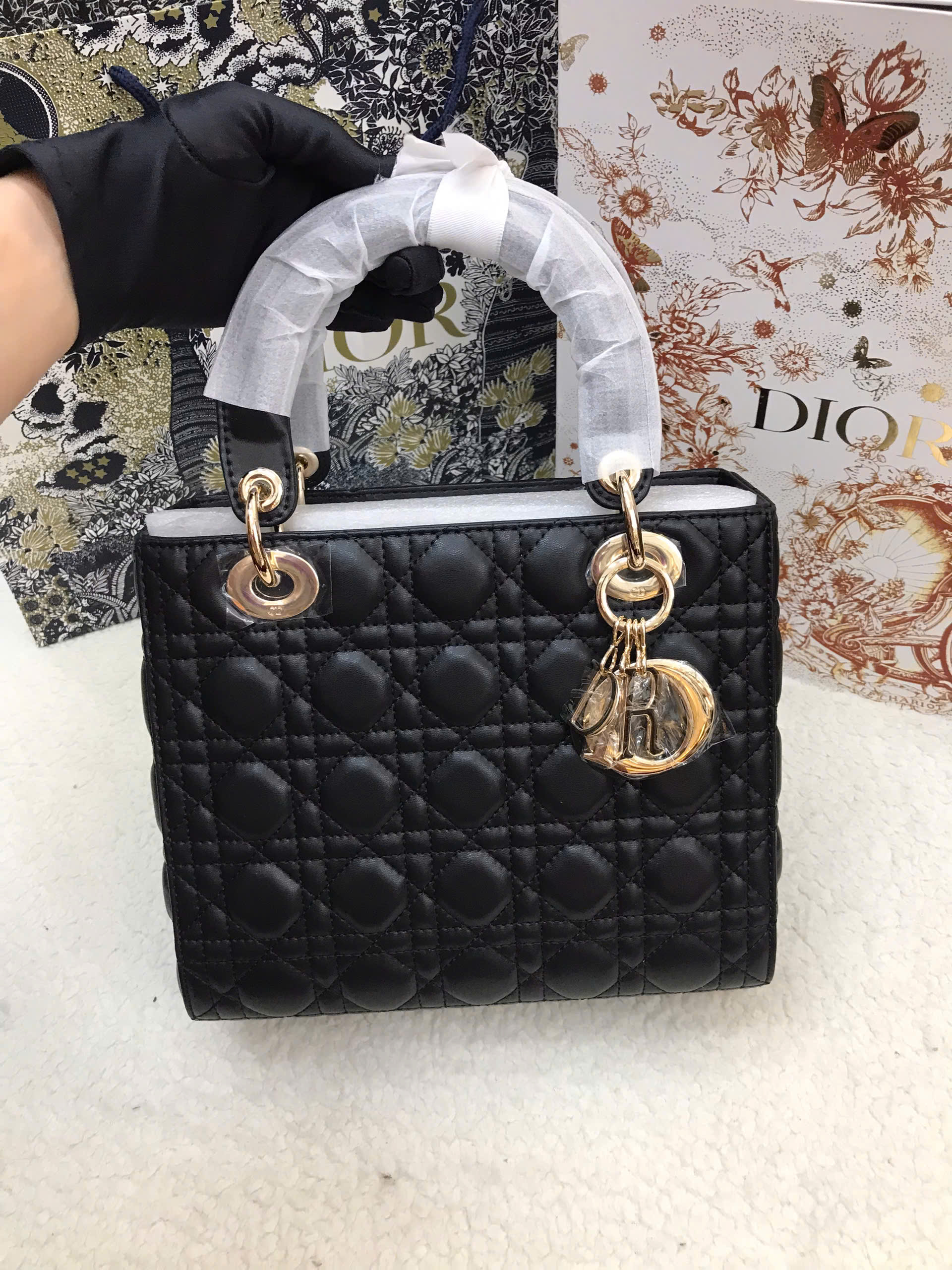 Túi Medium Lady Dior Bag Super Màu Đen Size 24cm