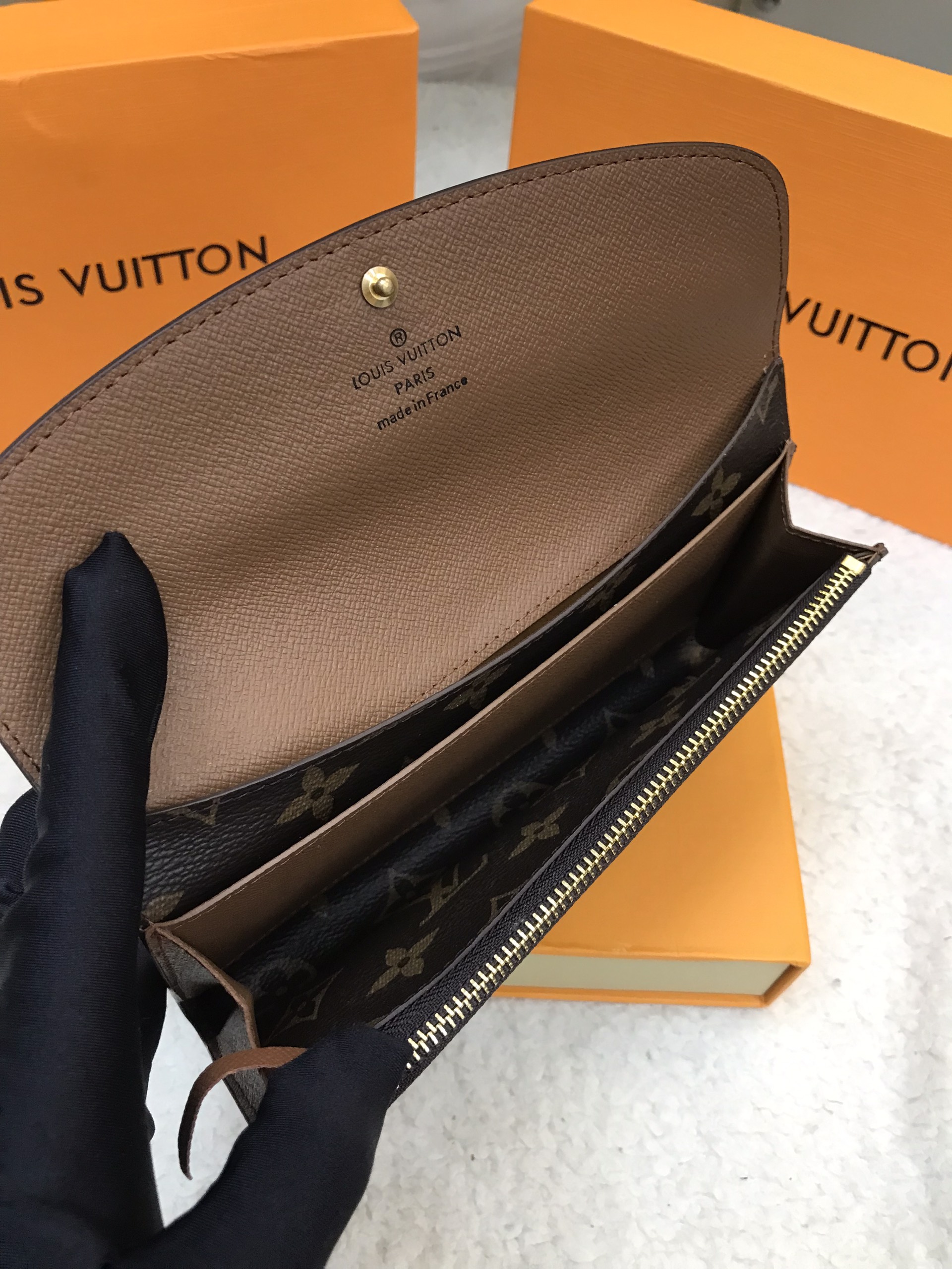 Ví LV Sarah Wallet Super Size 19cm M60531