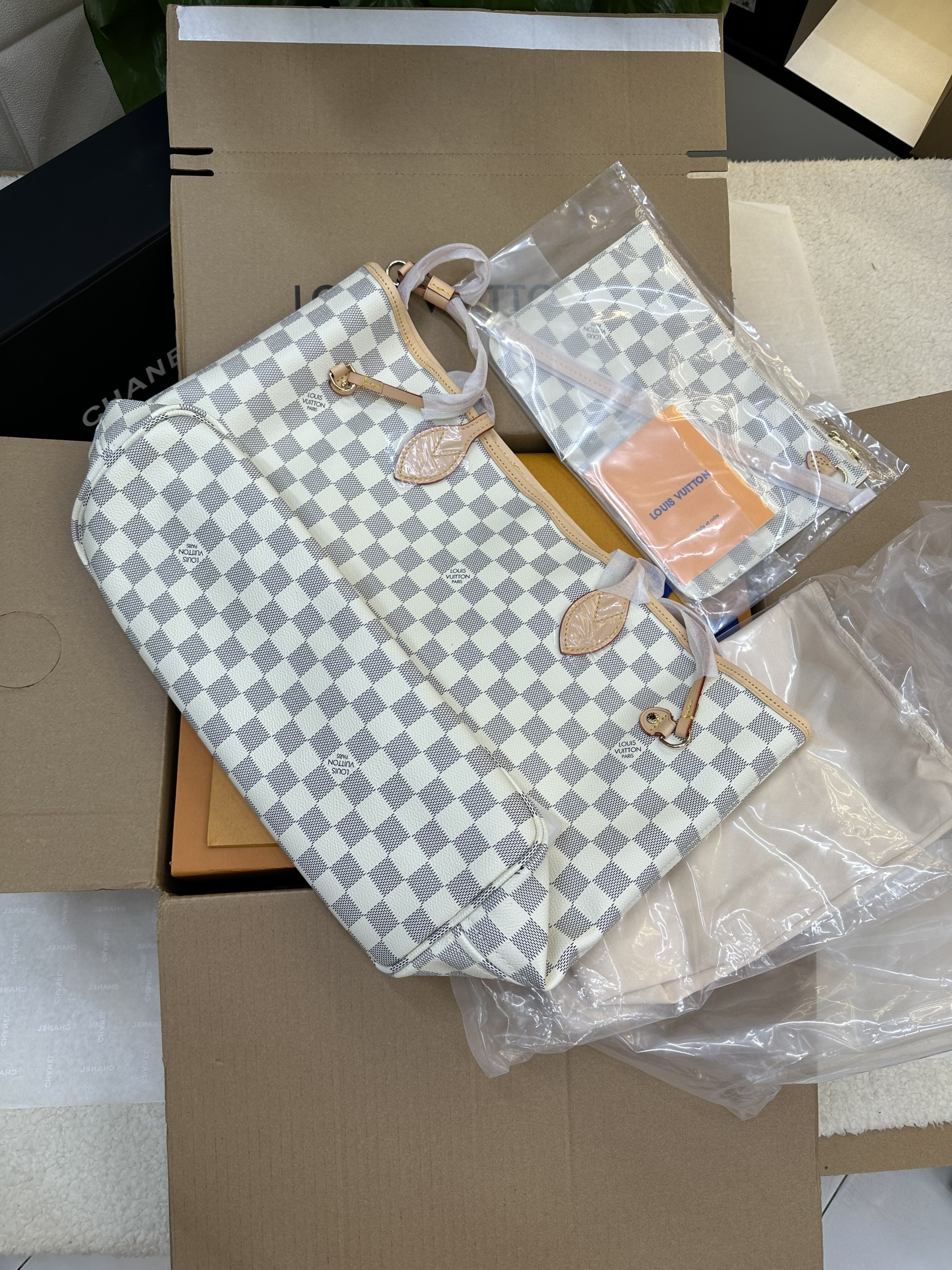 Túi LV Neverfull MM Bag Super Ô Trắng Size 31cm N40604