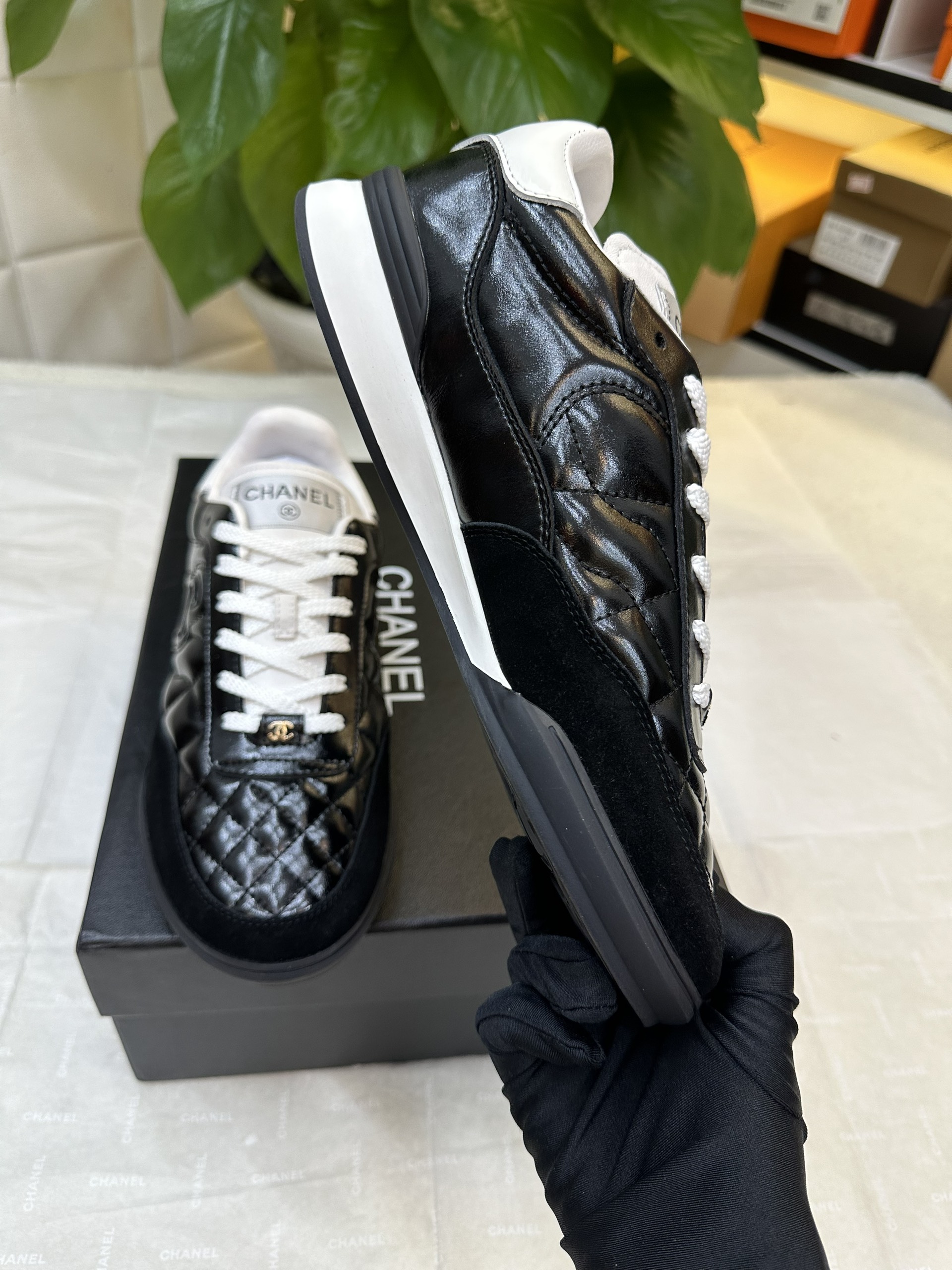 Giày Thể Thao Chanel Sneaker Siêu Cấp Màu Đen Size 37