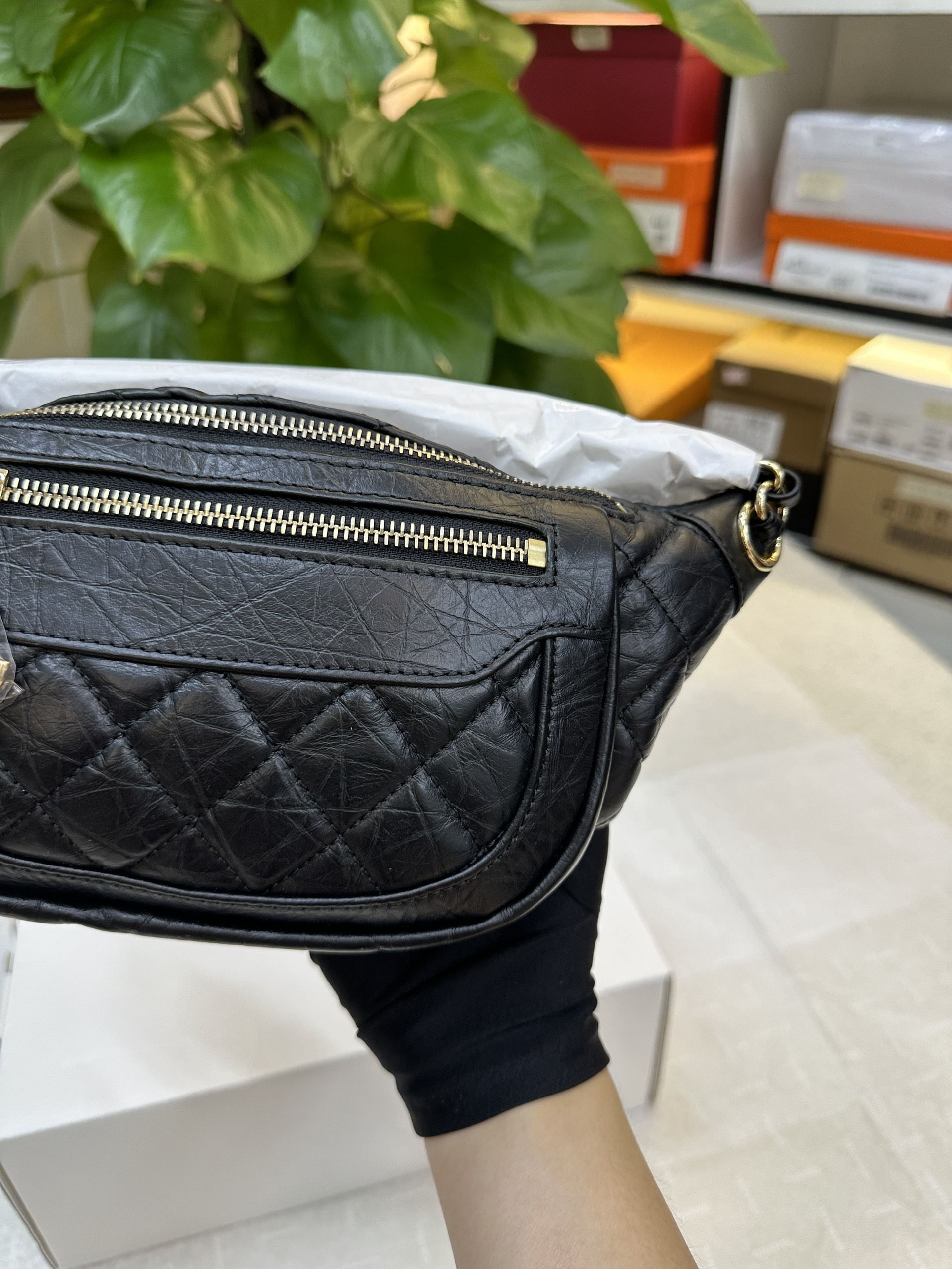 Túi Chanel Bumbag Siêu Cấp Màu Đen