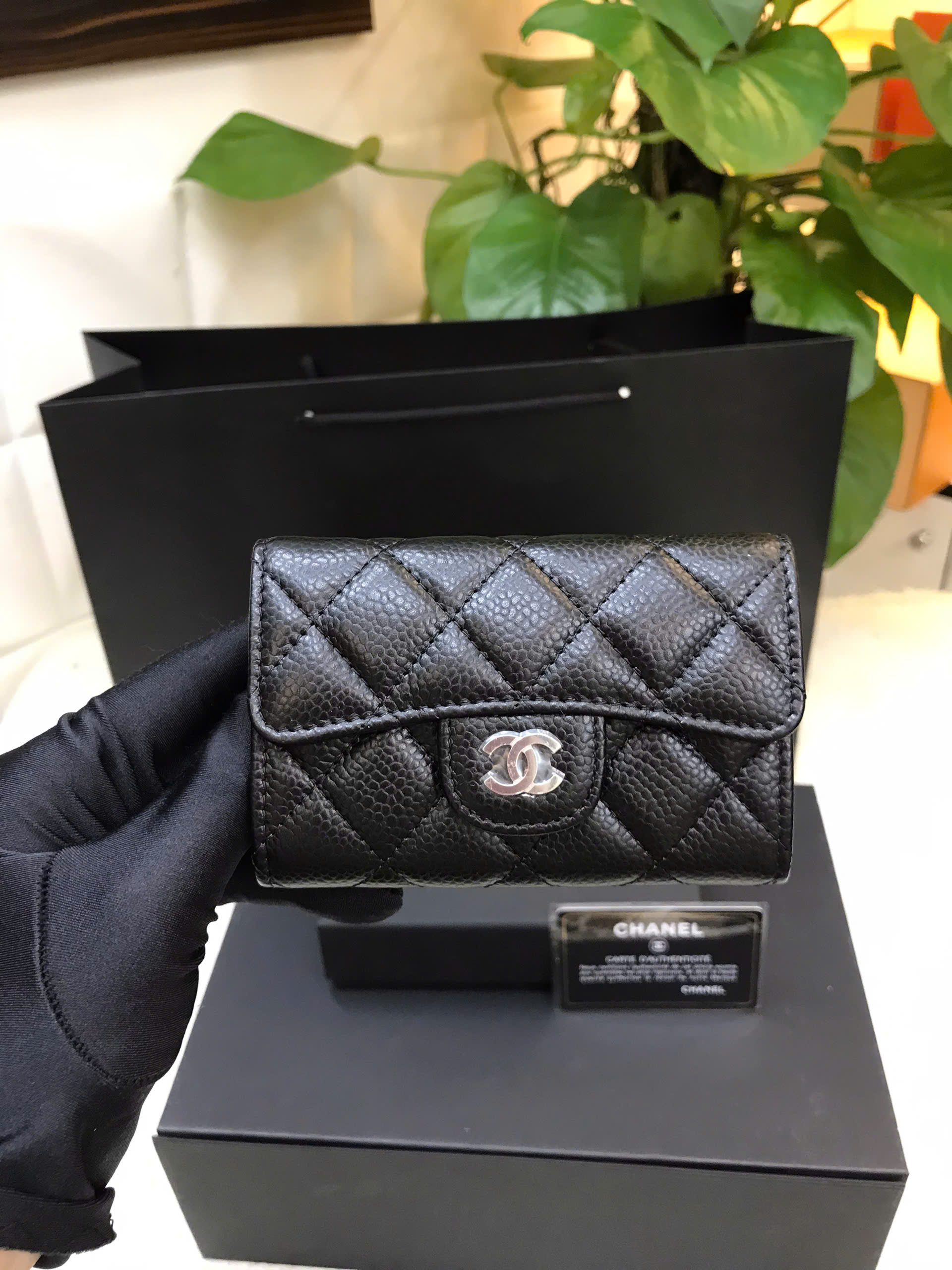 Ví Chanel Classic Flap Card Holder Black Caviar Vip Màu Đen Size 11cm