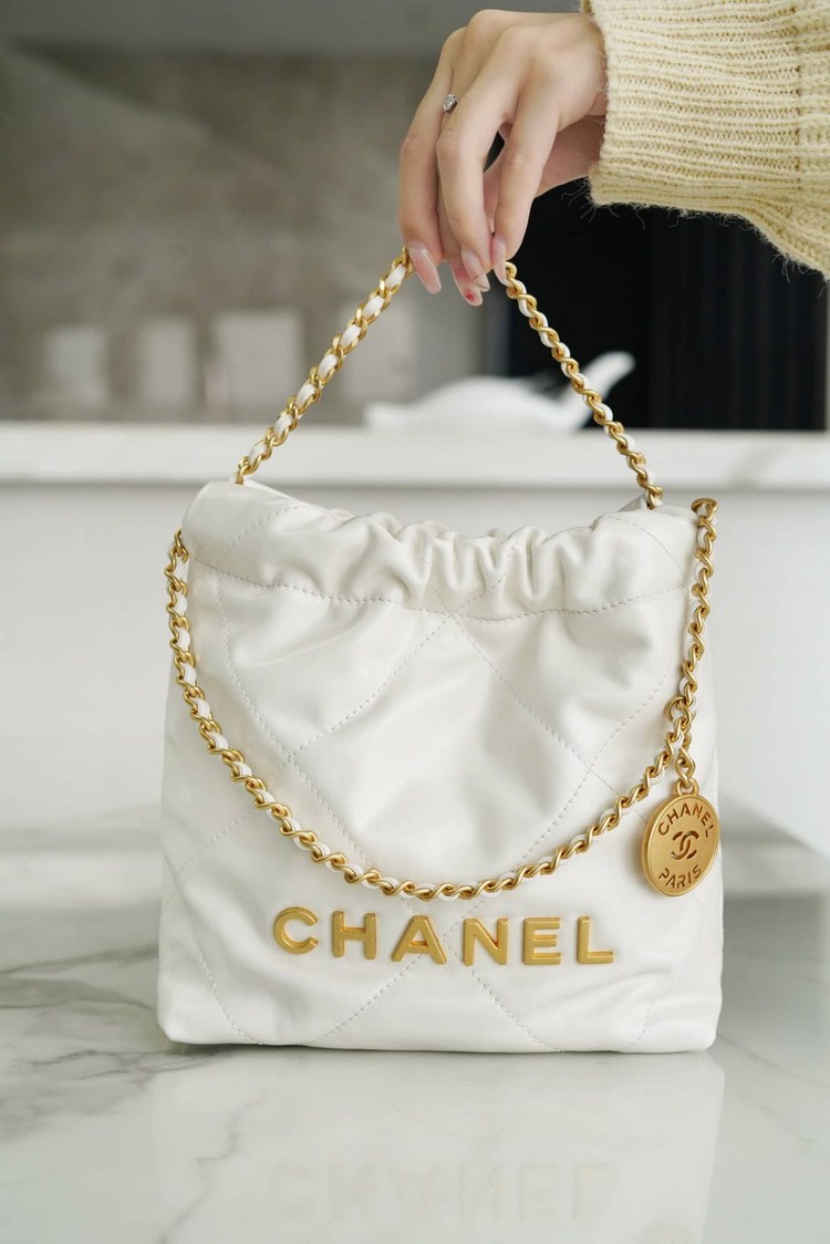 Túi Xách Chanel Hobo 23S Vip Màu Trắng Size 20cm
