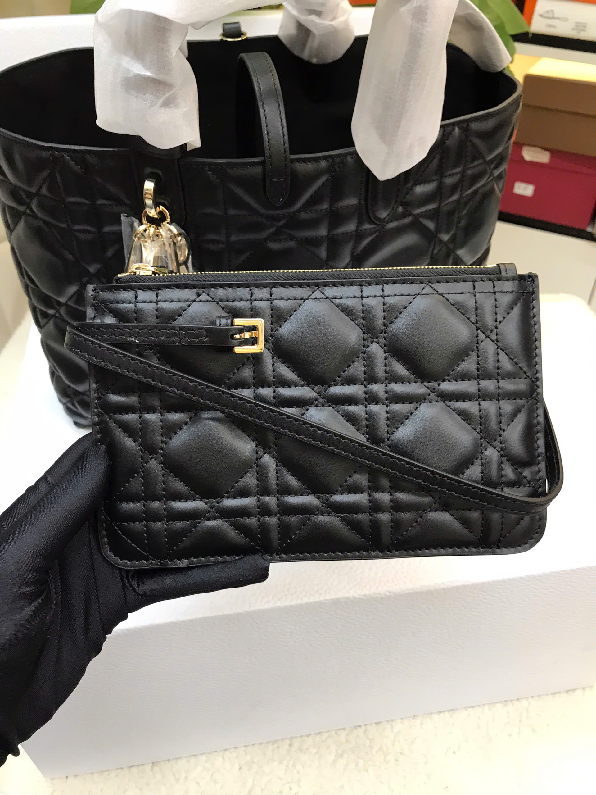 Túi Medium Dior Toujours Bag Black Macrocannage Calfskin Vip Màu Đen Size 28.5cm