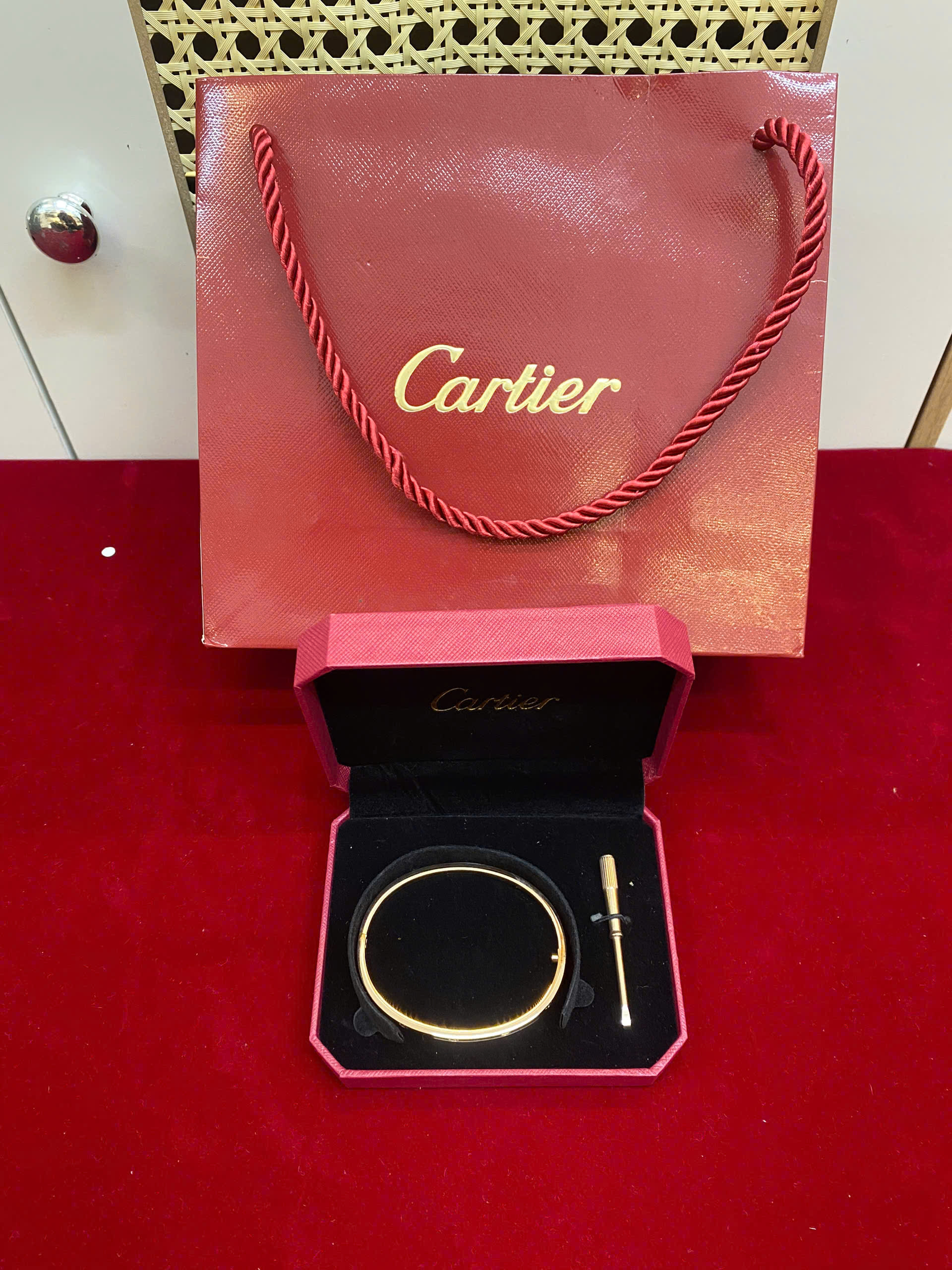 Vòng Tay Catier Love Bracelet Small Model Siêu Cấp Size 17