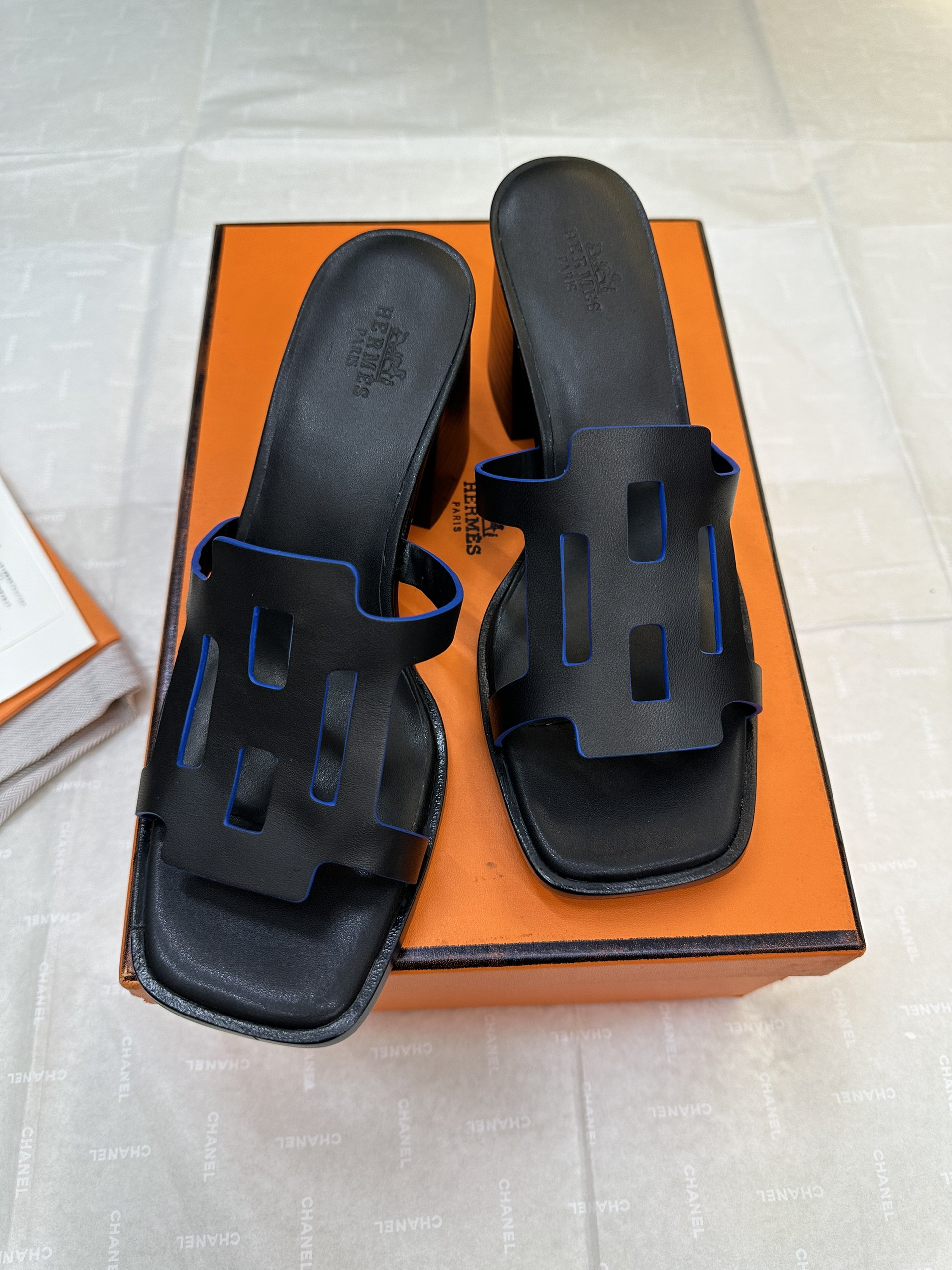 Giày Hermes Sandal Izzy 60 Siêu Cấp Màu Đen Size 35