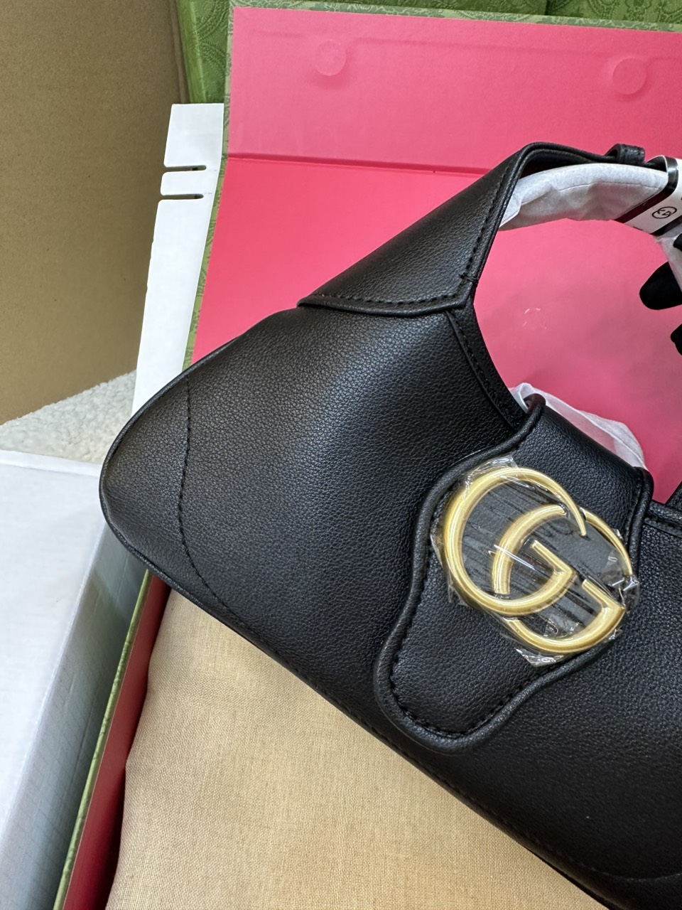 Túi Gucci Aphrodite Super Size Mini Màu Đen Logo Vàng
