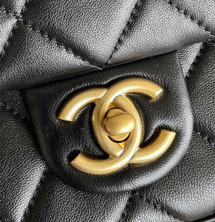 Túi Xách Chanel Classic 23P Vip Màu Đen Size 26cm
