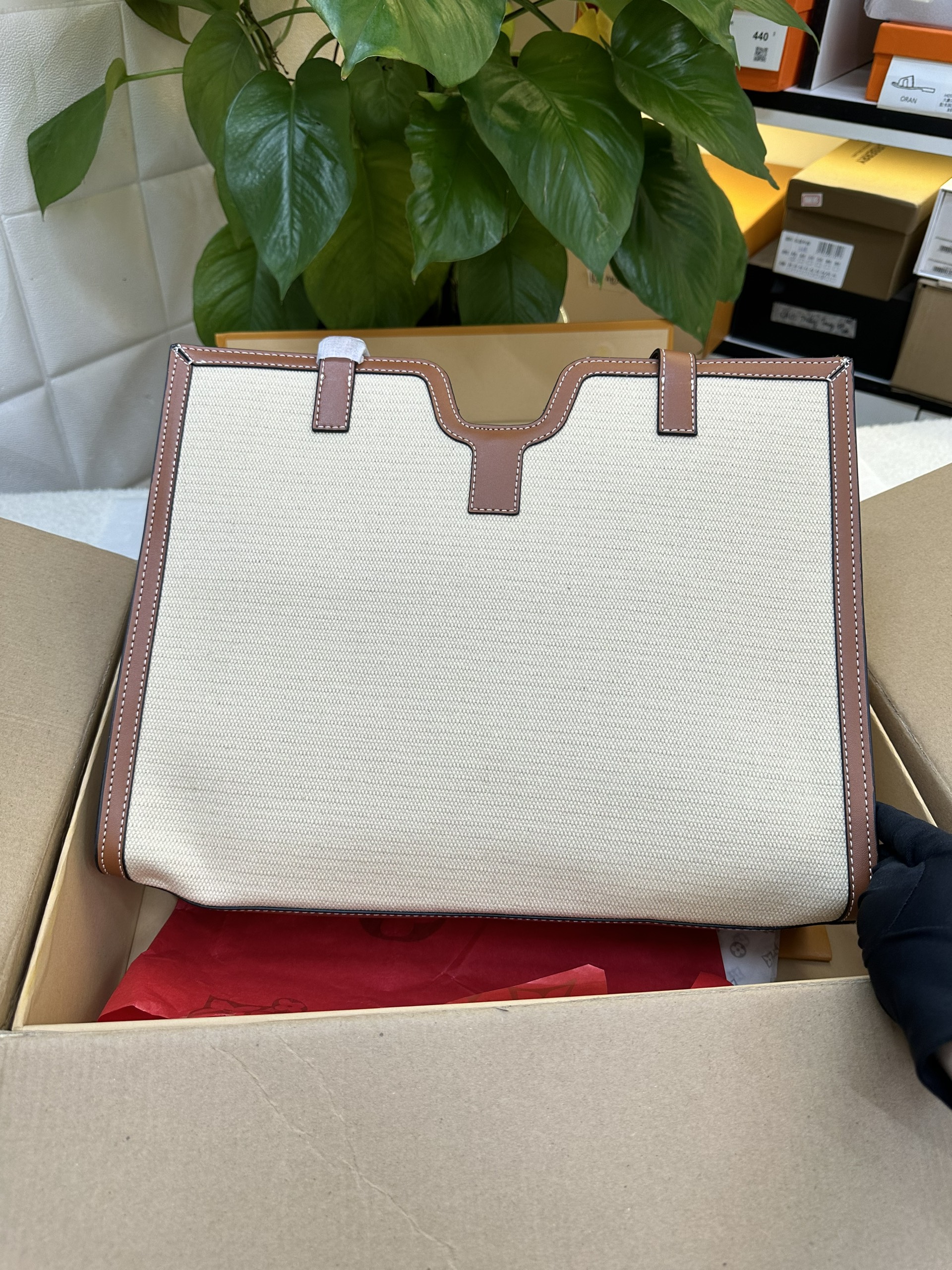 Túi Celine Cabas Tote Super Màu Trắng Phối Nâu Size 37cm