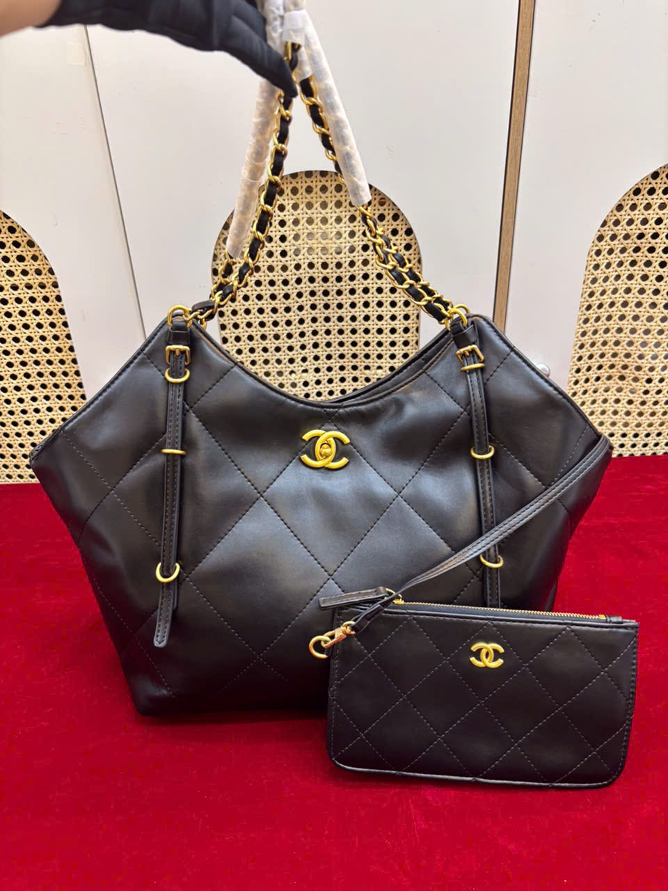 Túi Xách Chanel 25S AS5463 Màu Đen Super Size 31cm