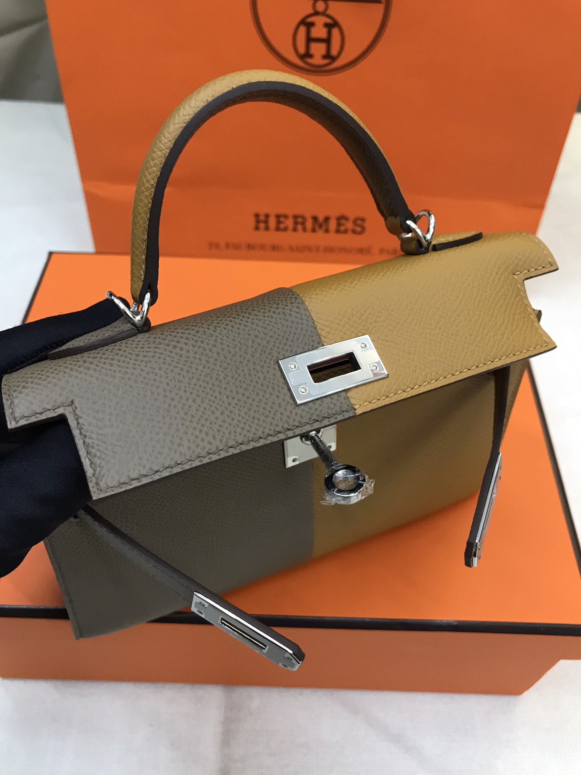 Túi Hermes Kelly 20 Epsom VIP Màu Phối Size 20cm