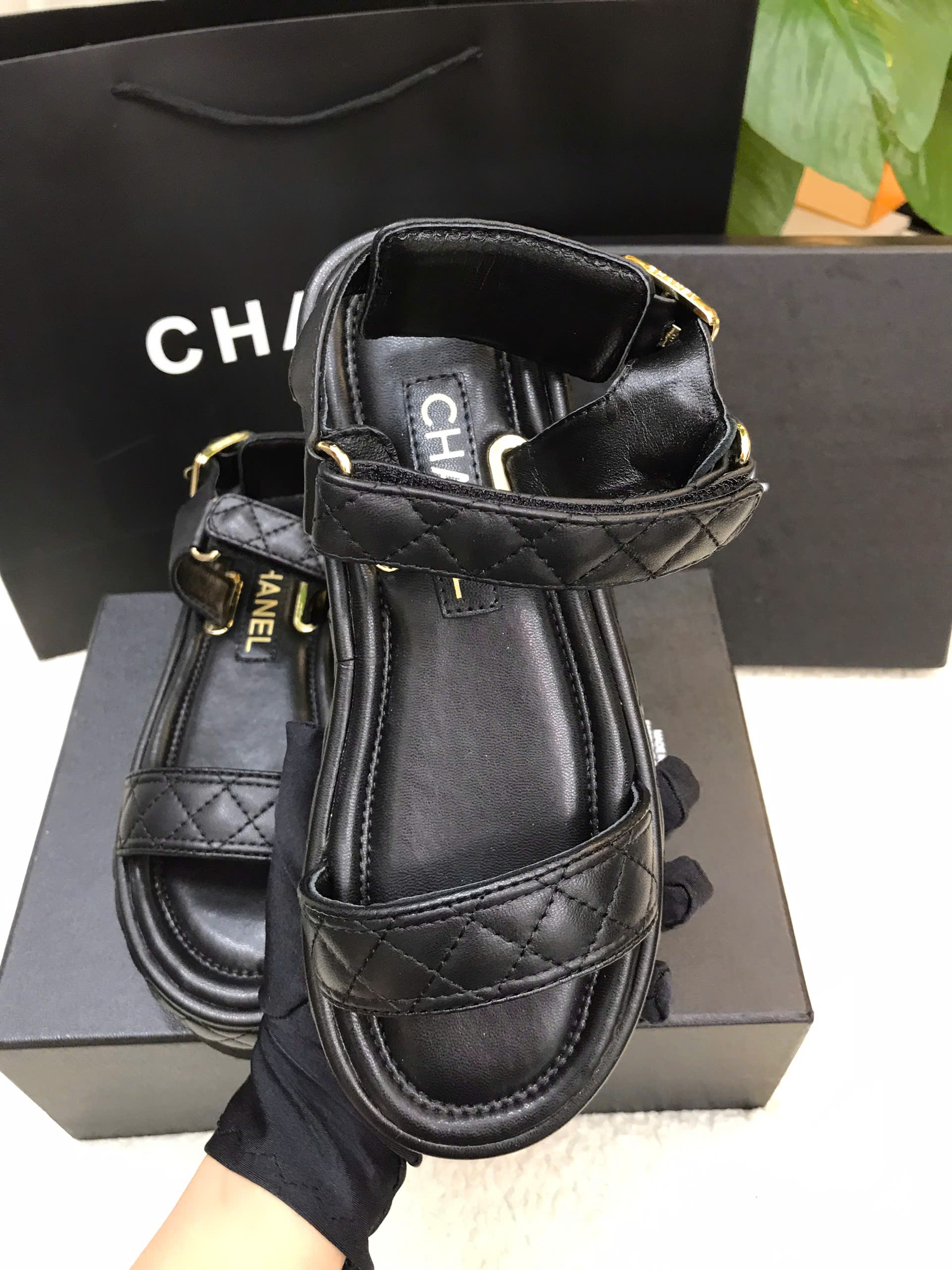 Giày Chanel Black Suede Sandals Siêu Cấp Màu Đen Size 37