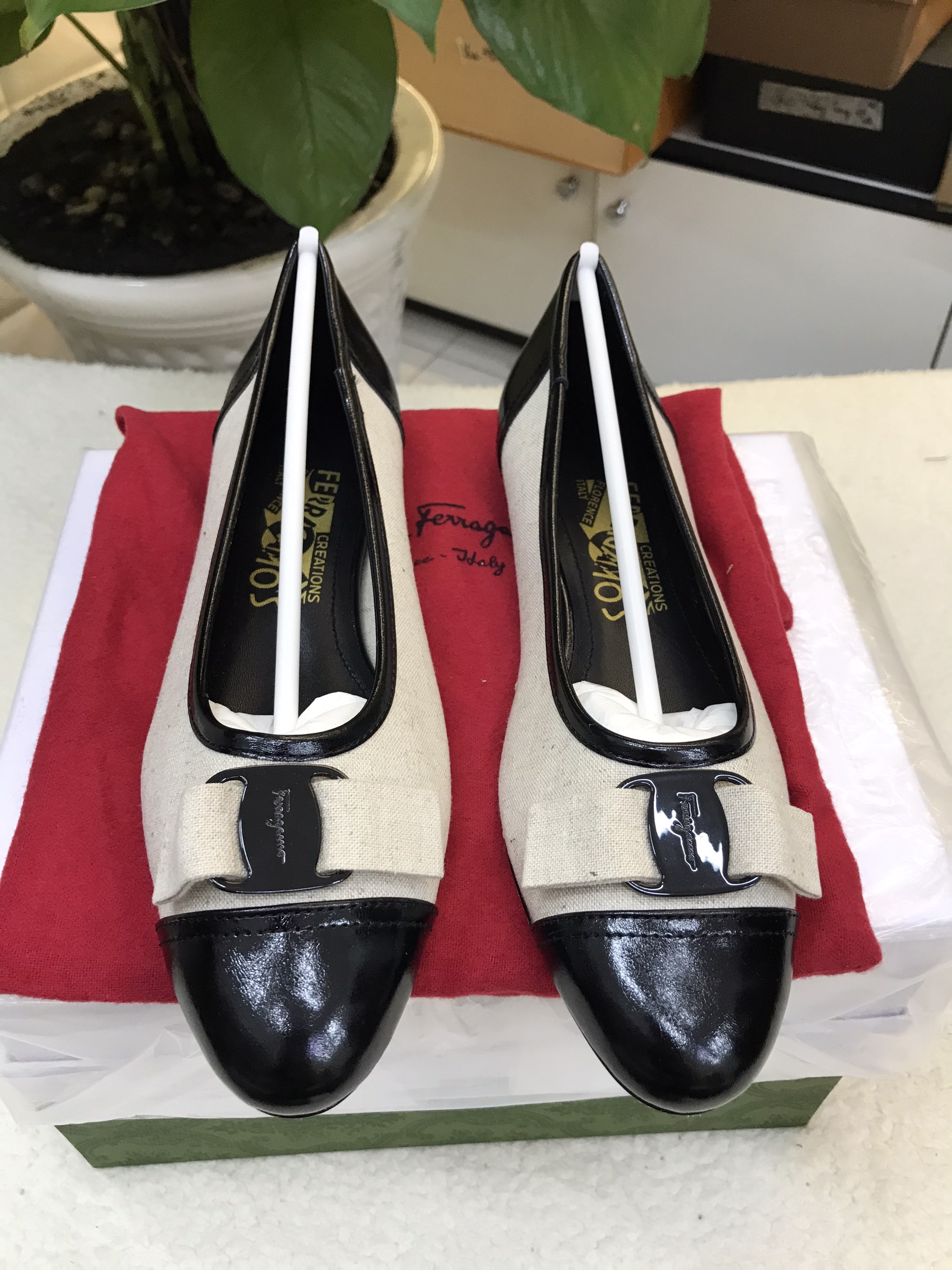 Giày Salvatore Ferragamo Varina Ballet Flat Siêu Cấp Size 35