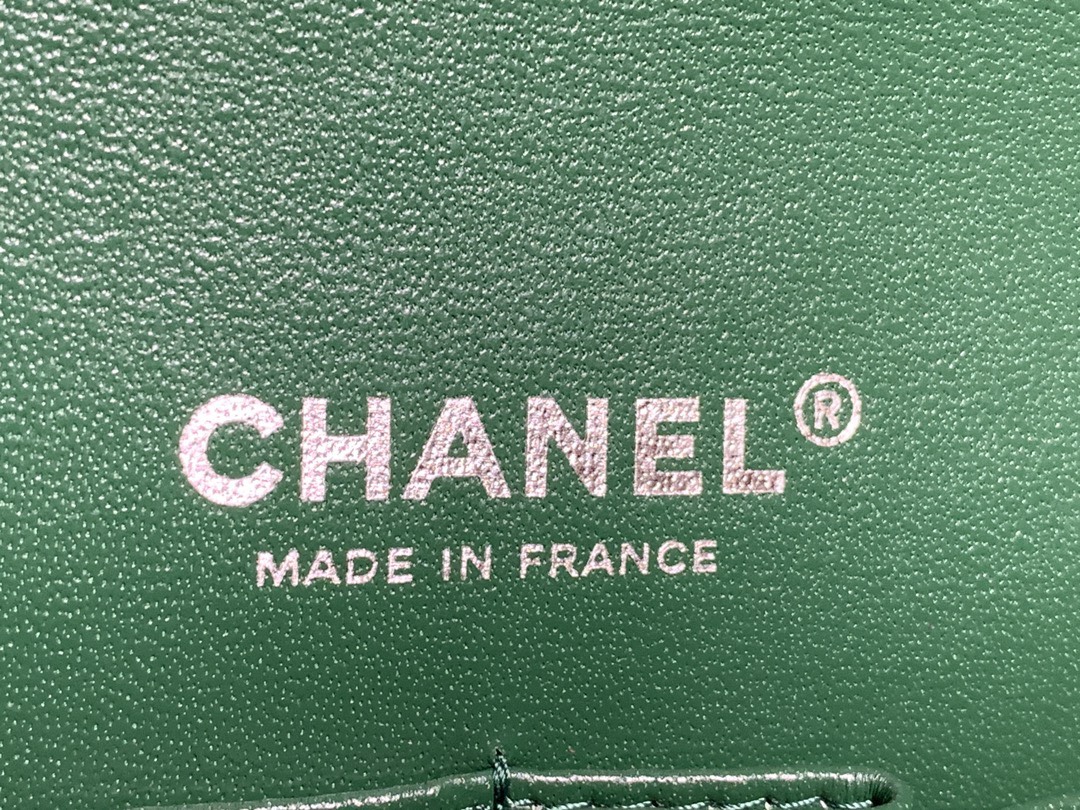 Túi Xách Chanel Classic Da Hạt Màu Xanh Lá Size 26cm