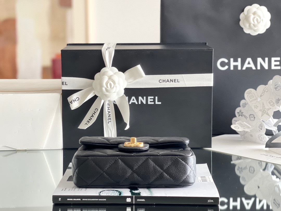 Túi Xách Chanel Classic 23P Hass Vip Màu Đen Da Hạt Size 20cm