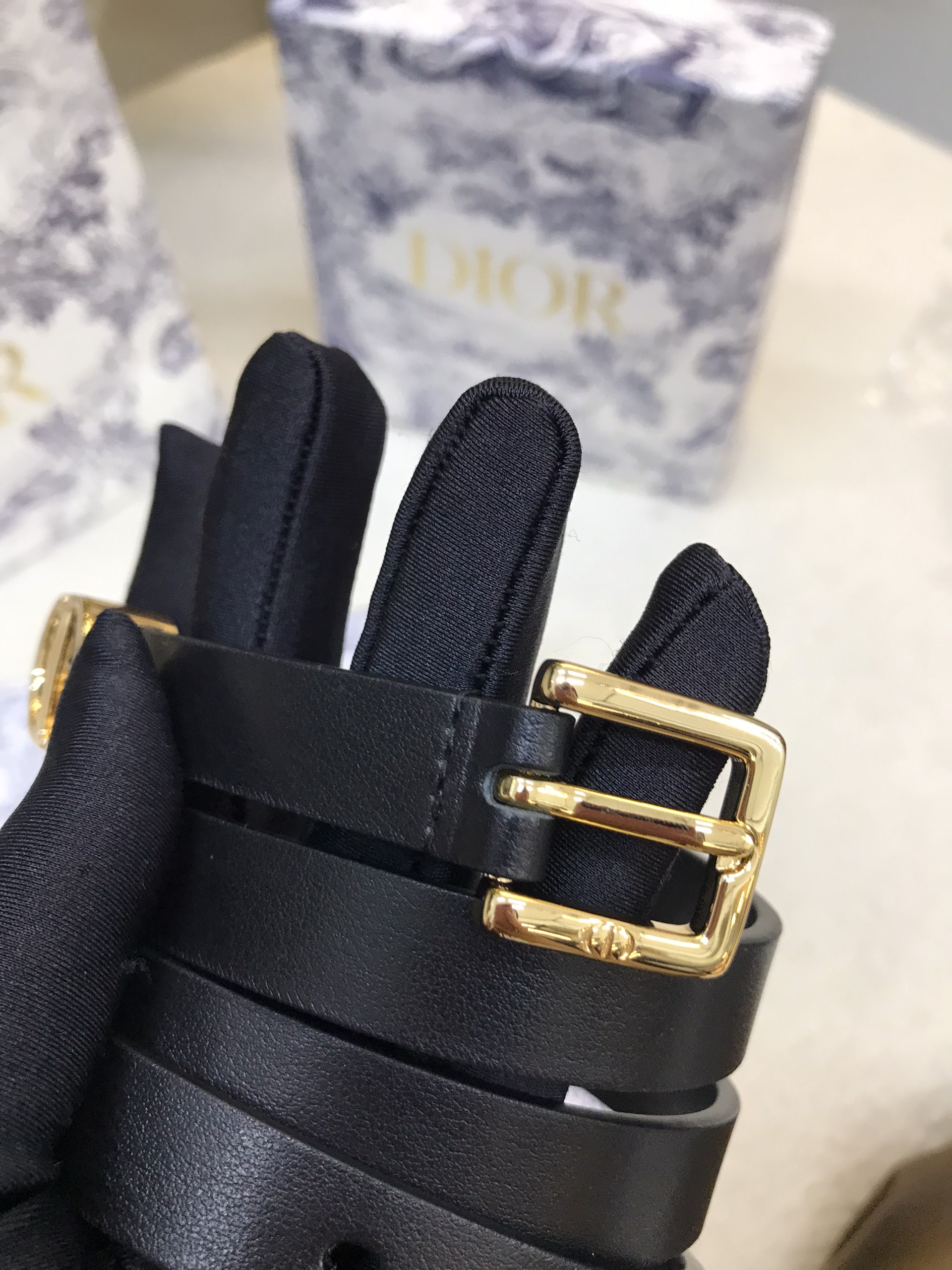 Thắt Lưng Dior 30 Montaigne Loop Belt Black Logo Gold Siêu Cấp