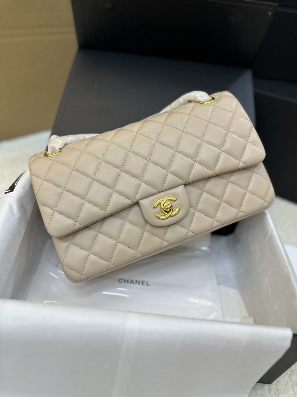 Túi Xách Chanel Classic Flap Màu Trắng Kem Size 25cm