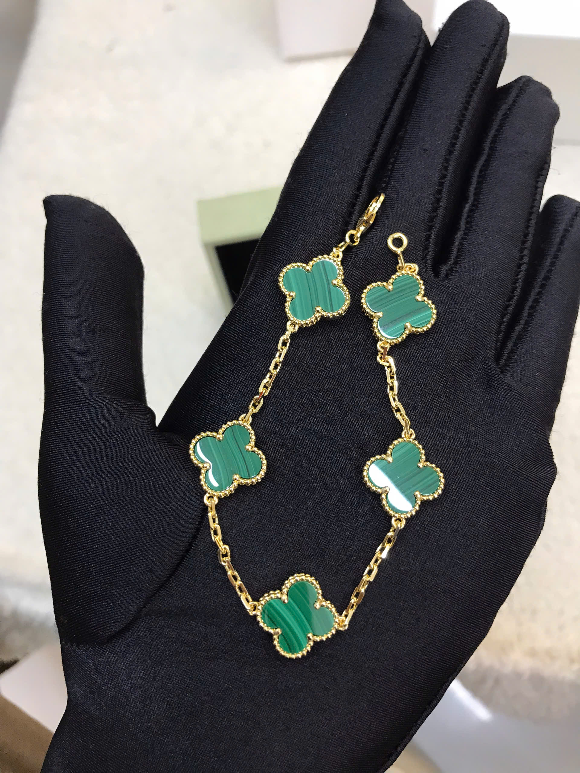 Vòng Tay Vintage Alhambra Bracelet 5 Motifs Green Siêu Cấp