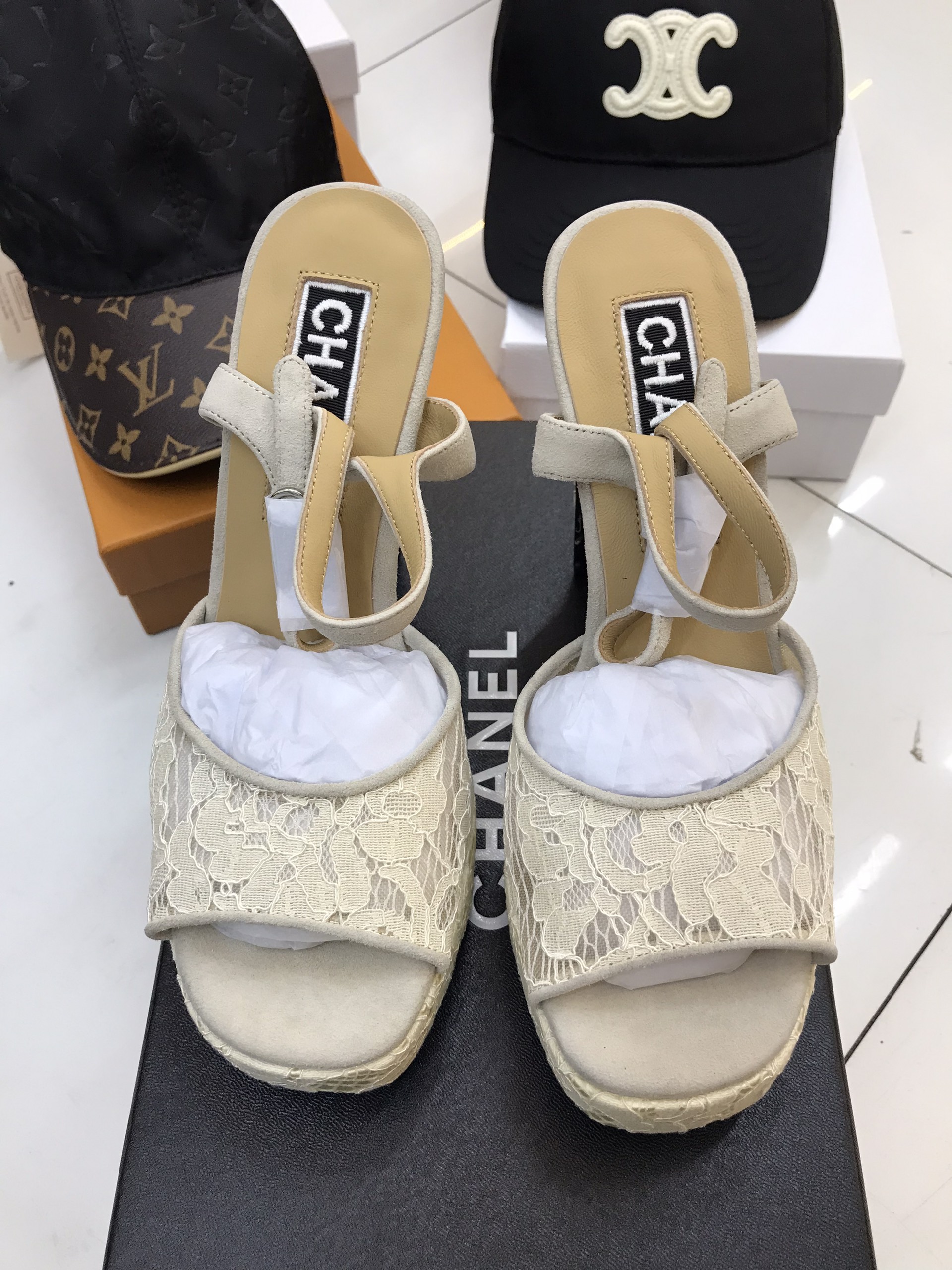 Giày Cao Gót Chanel Sandal Siêu Cấp Màu Trắng Size 35