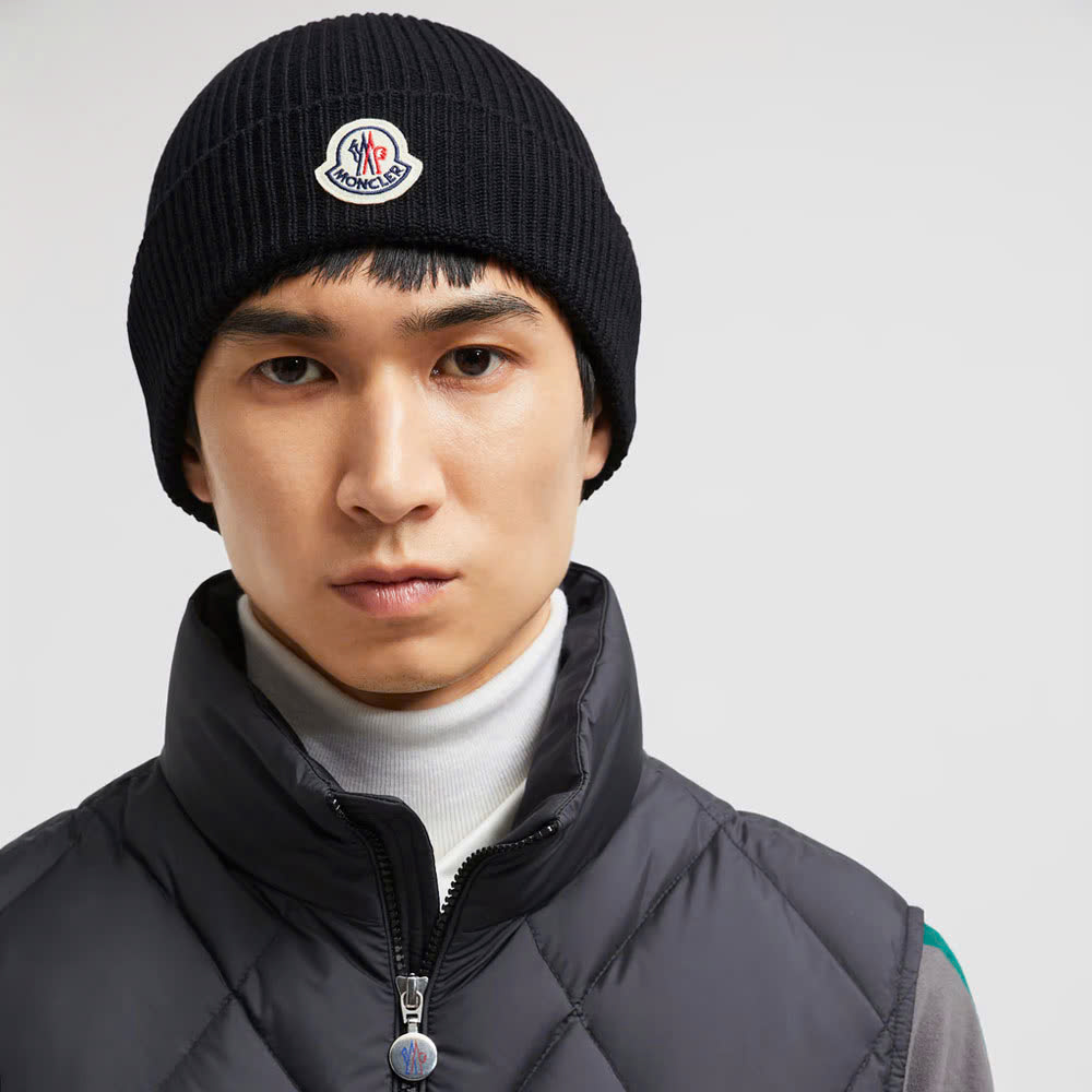 Nón Moncler Wool Beanie With Pom Pom Siêu Cấp Màu Đen