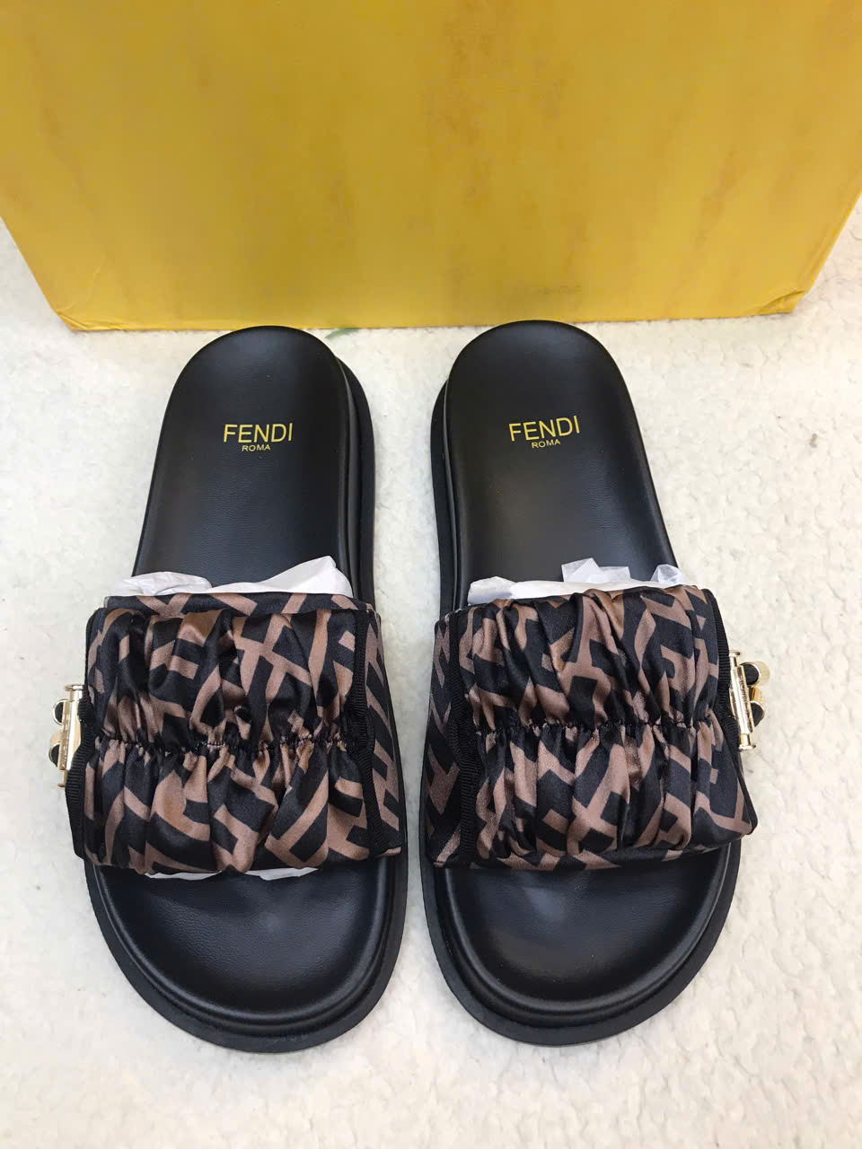 Giày/Dép Fendi Feel Brown Satin Slides Siêu Cấp Size 35