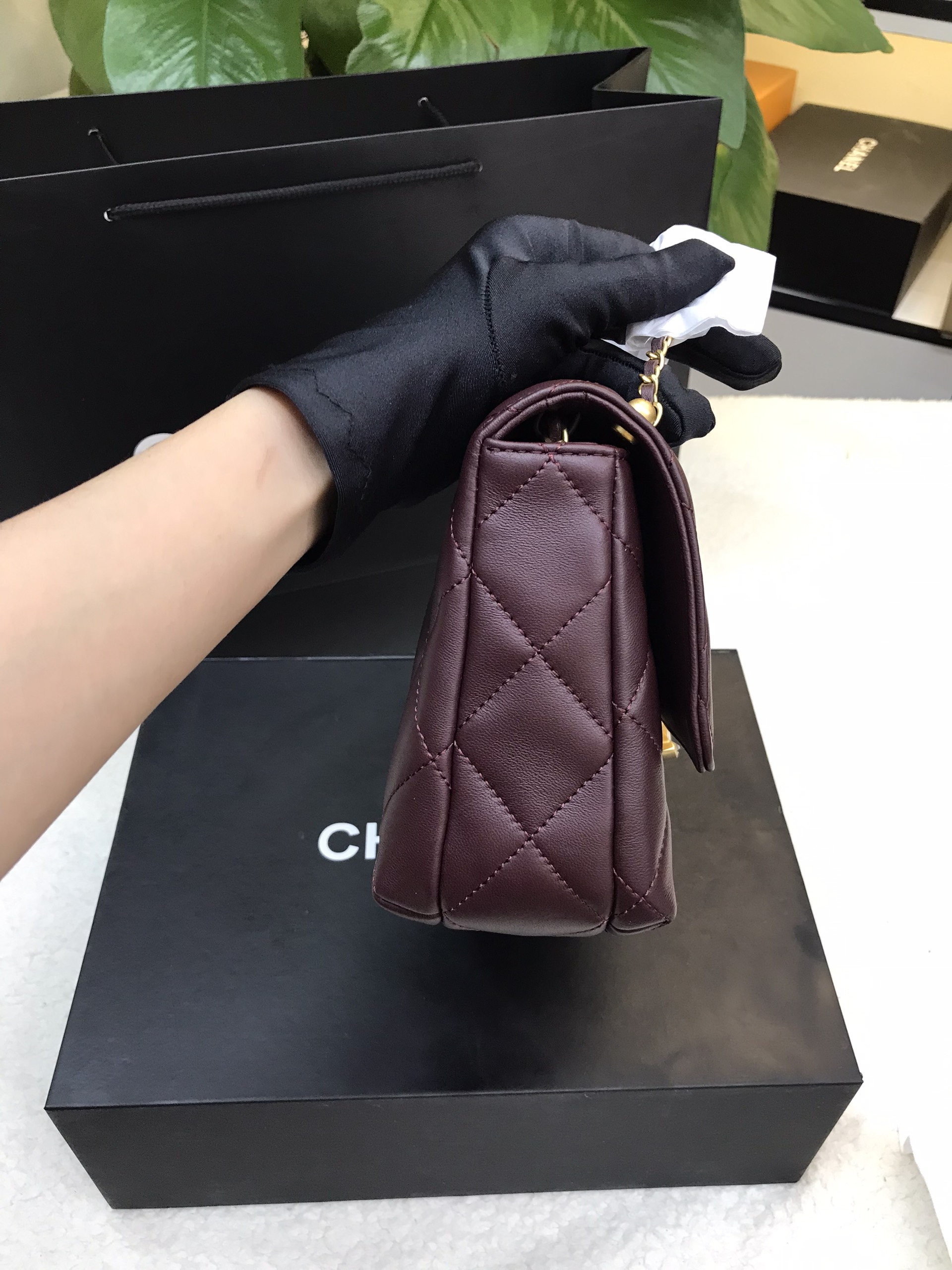 Túi Chanel 24A Pearl Chain Flap Bag Siêu Cấp Màu Đỏ Size 22cm