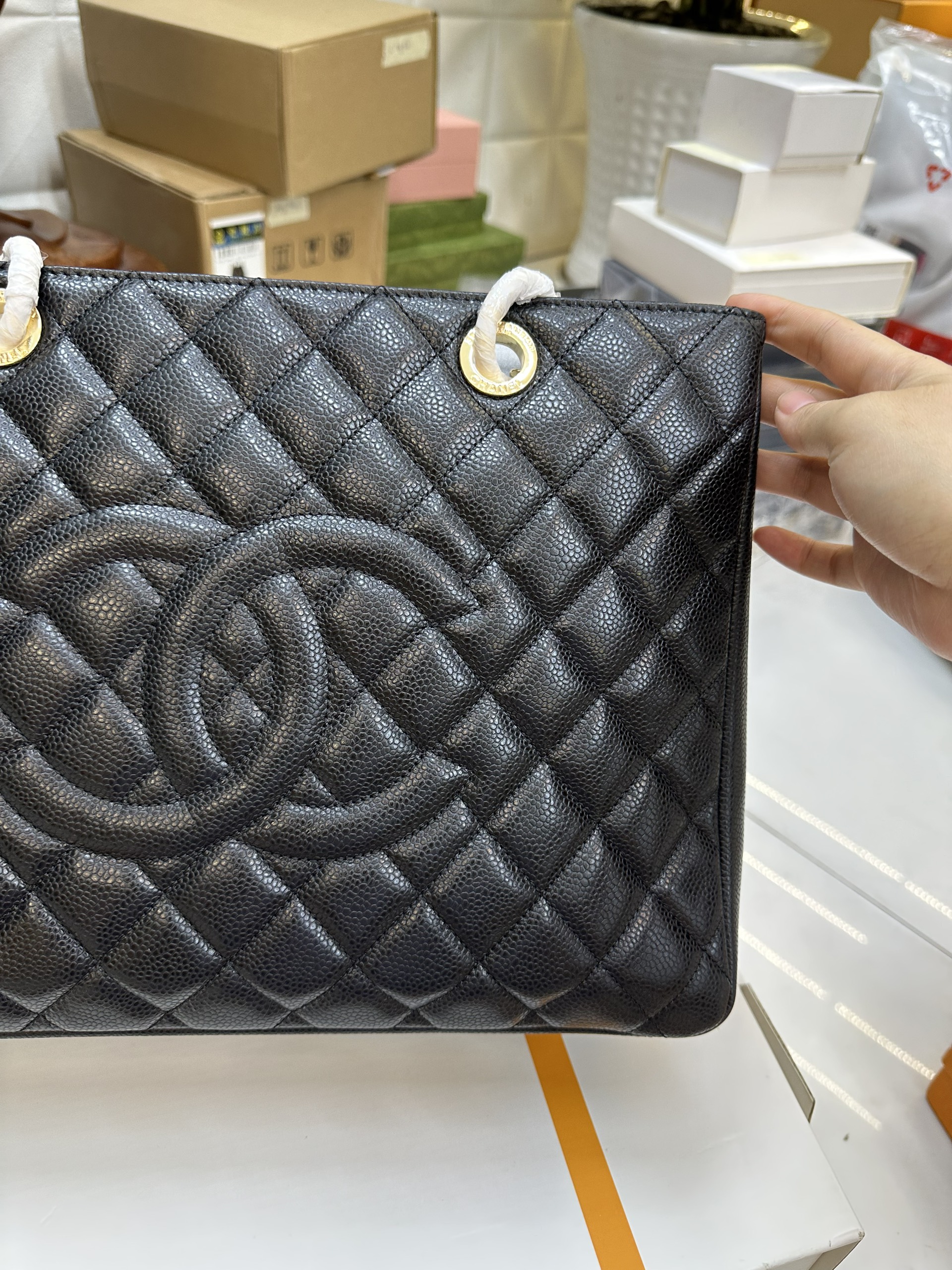 Túi Chanel GST Caviar Skin Chain Tote Vip Màu Đen Khóa Vàng