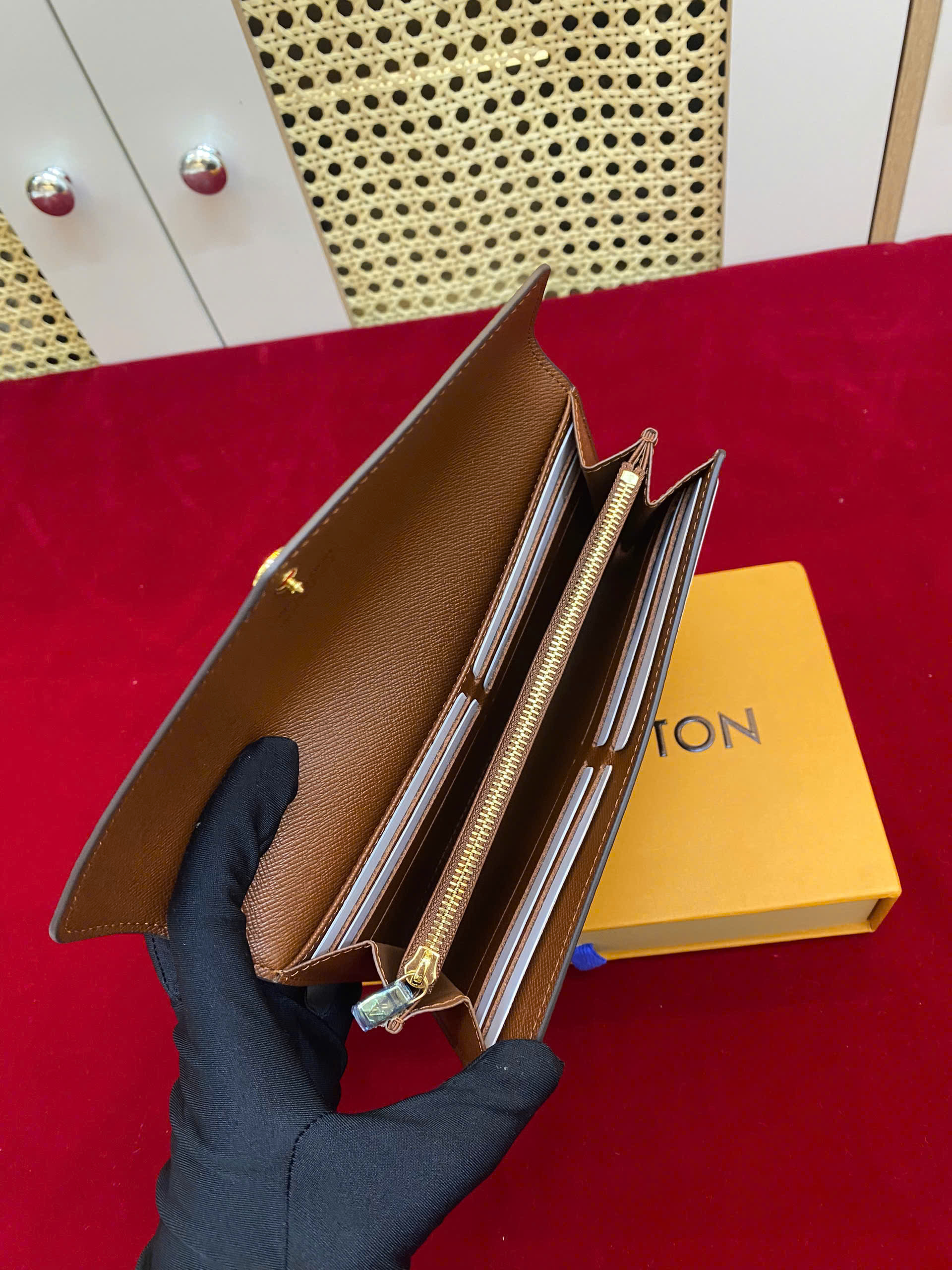 Ví LV Sarah Hoa Nâu Lót Nâu Siêu Cấp Size 19cm M60531