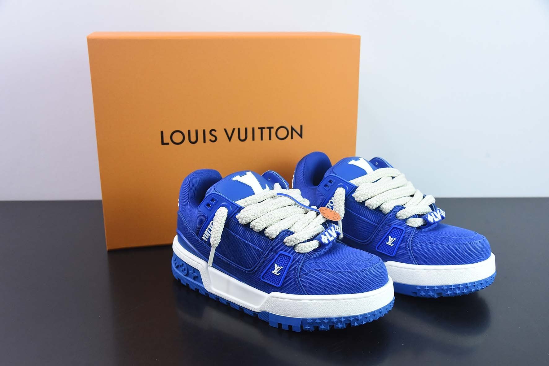 Giày Louis Vuitton Siêu Cấp Màu Xanh Size 35-44 MLII1V