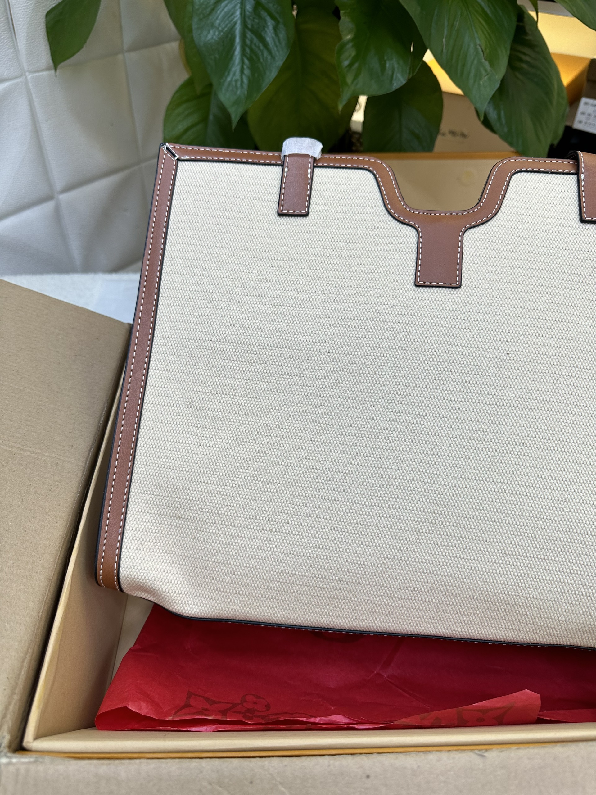 Túi Celine Cabas Tote Super Màu Trắng Phối Nâu Size 37cm