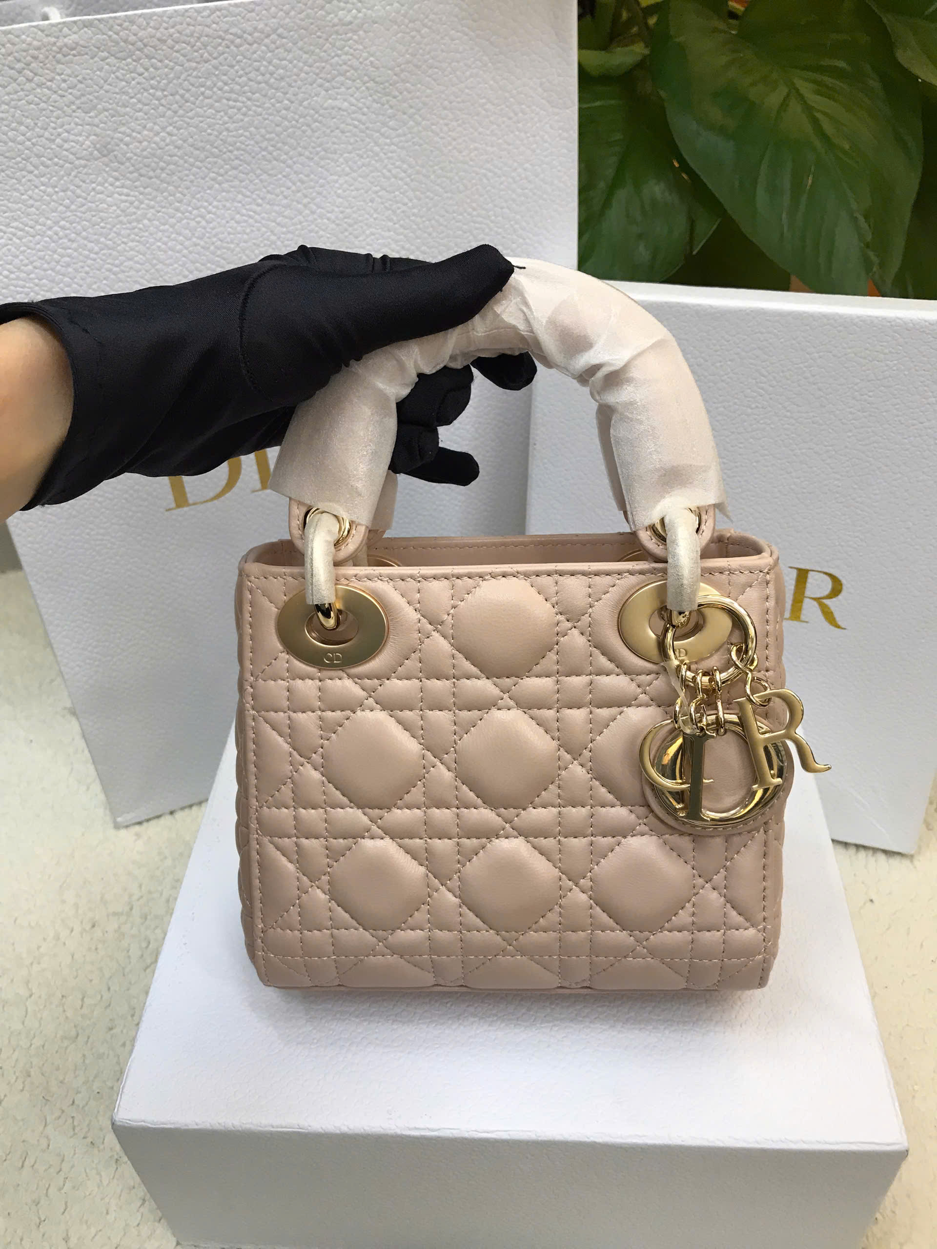 Túi Mini Lady Dior Bag Blush Cannage Lambskin Vip Màu Hồng Size 17cm