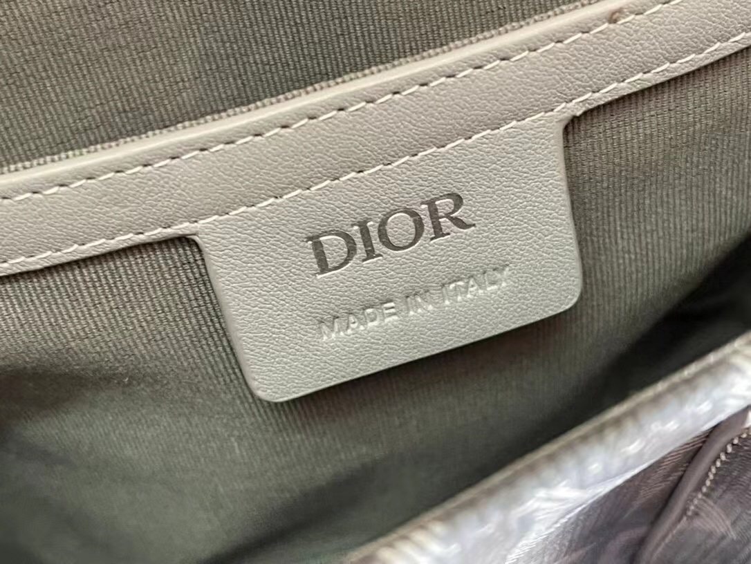 Túi Xách Dior Siêu Cấp Hit The Road Messenger Bag 1ESME157CDP_H42E