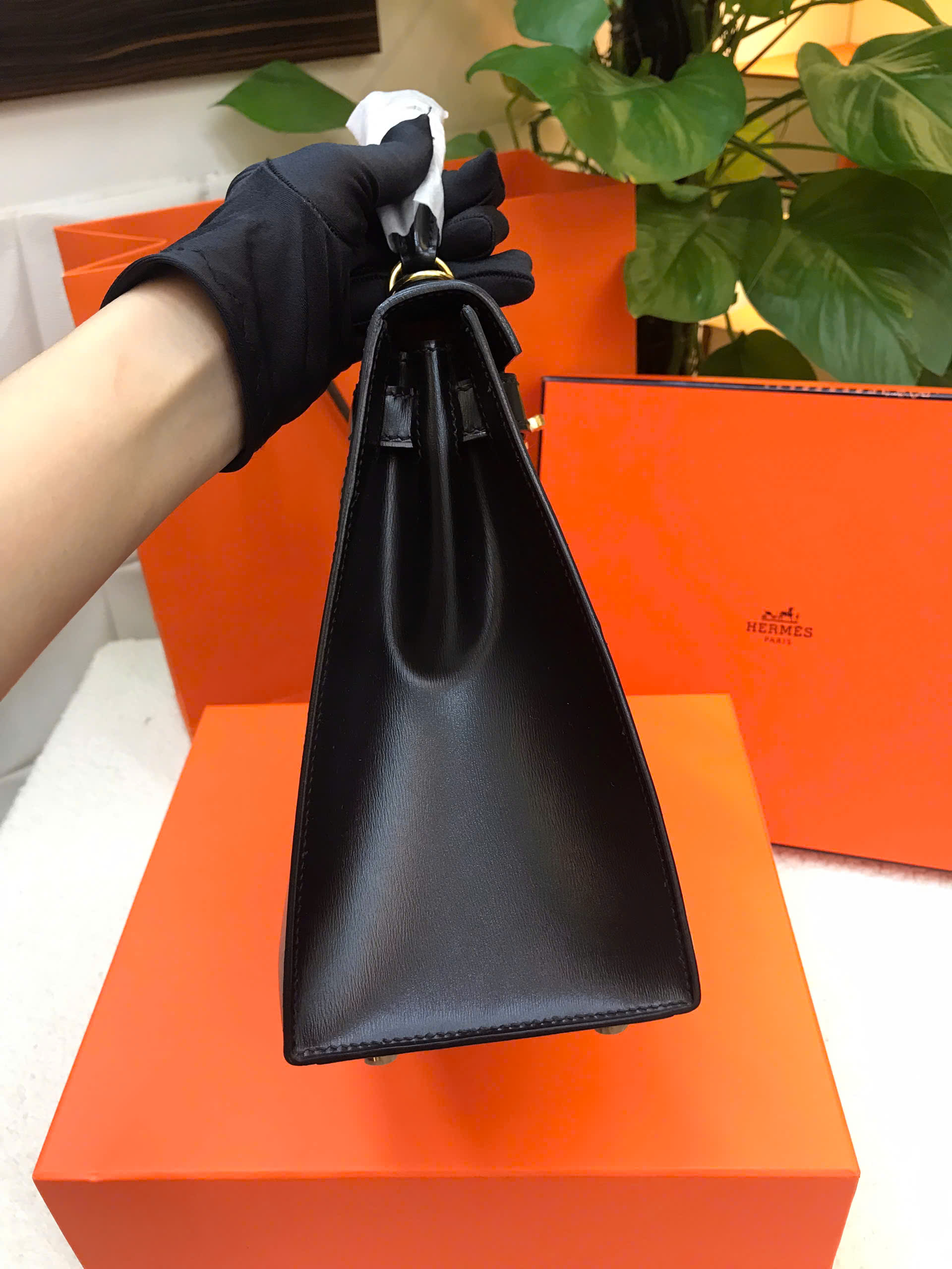 Túi Hermes Vintage Hermès Kelly 28 Sellier Black Box Painted 