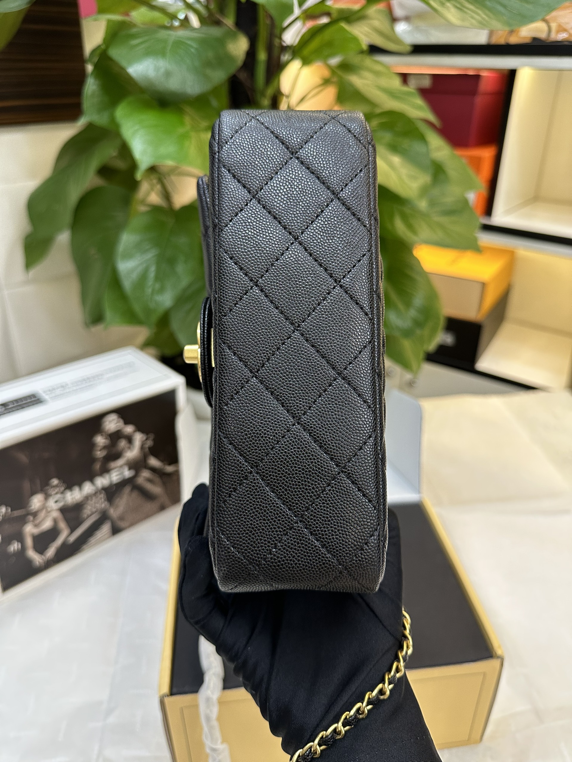 Túi Chanel Mini 8 Hadle Caviar Black Super Màu Đen Da Hạt Size 20cm