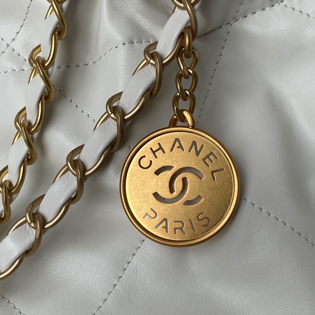 Túi Xách Chanel 22 Khóa Vàng Siêu Cấp Da Trắng Size 37cm AS3260