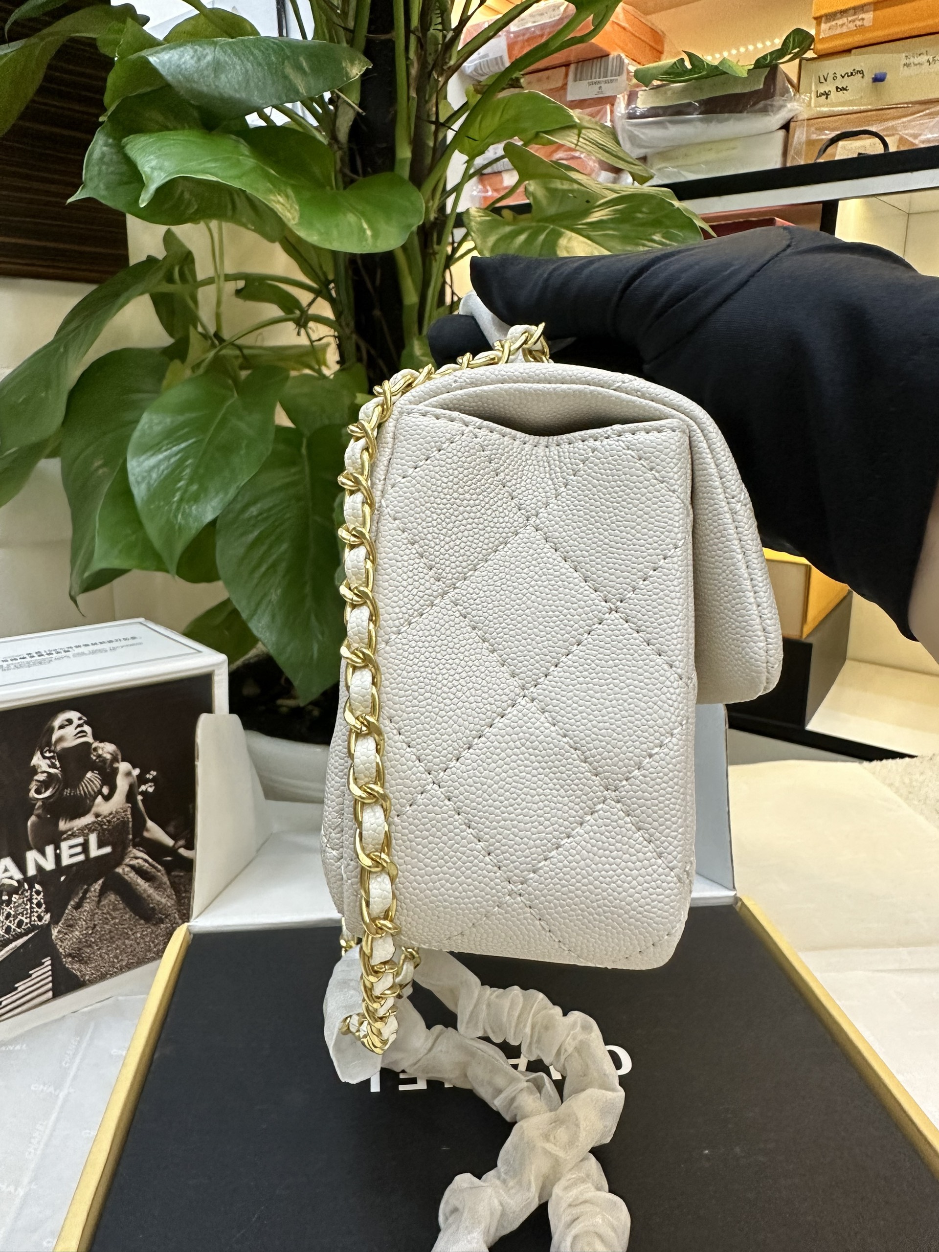 Túi Chanel Mini 8 Hadle Caviar White Super Màu Trắng Da Hạt Size 20cm