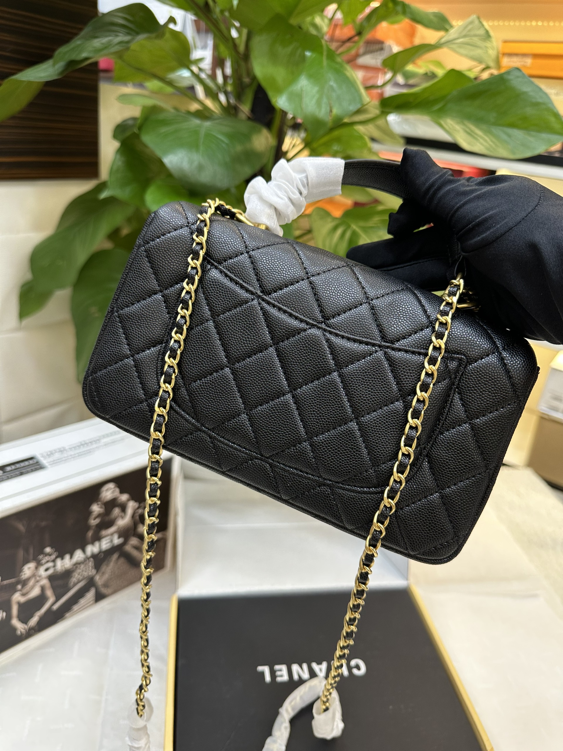 Túi Chanel Mini 8 Hadle Caviar Black Super Màu Đen Da Hạt Size 20cm