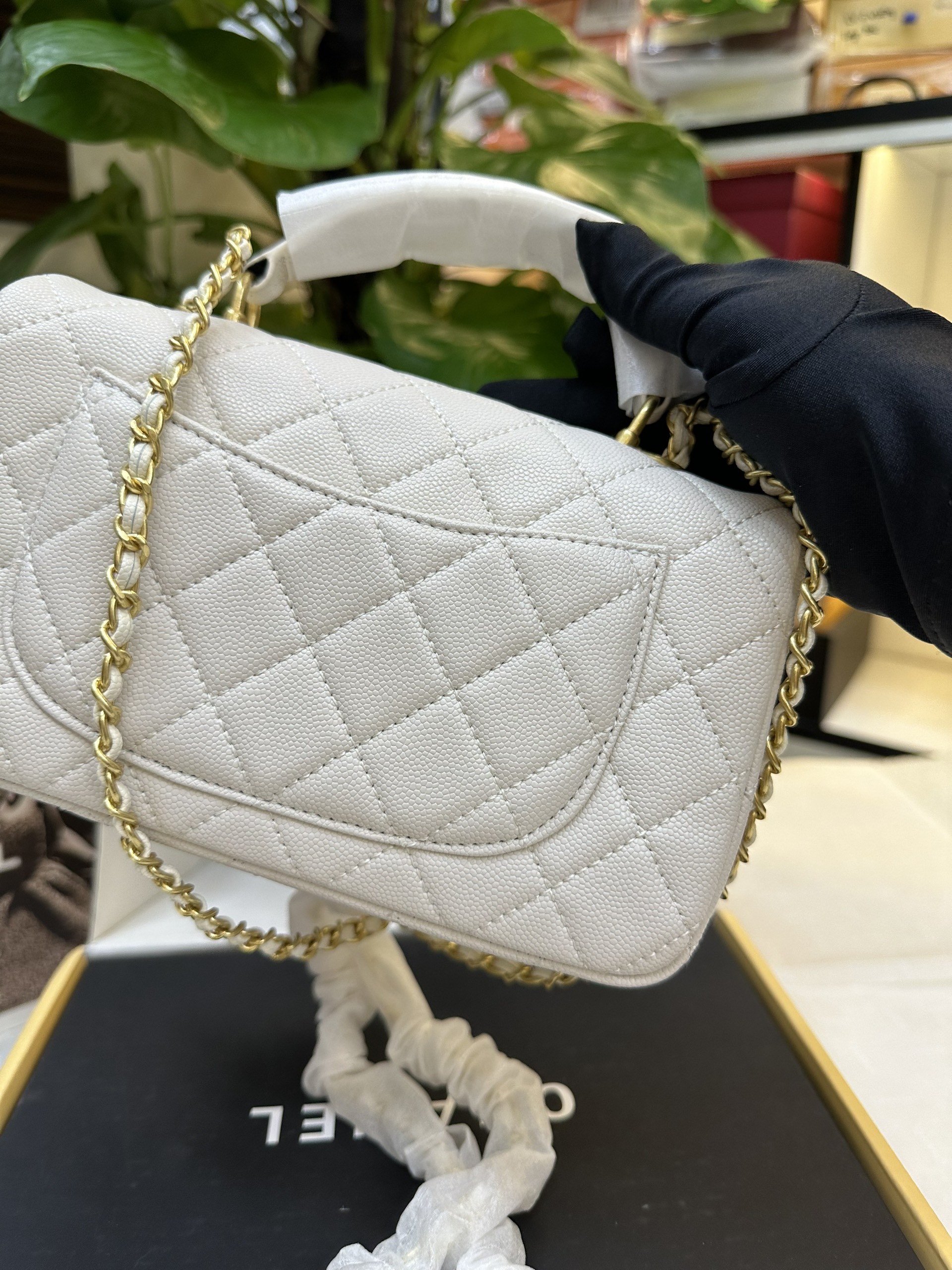 Túi Chanel Mini 8 Hadle Caviar White Super Màu Trắng Da Hạt Size 20cm