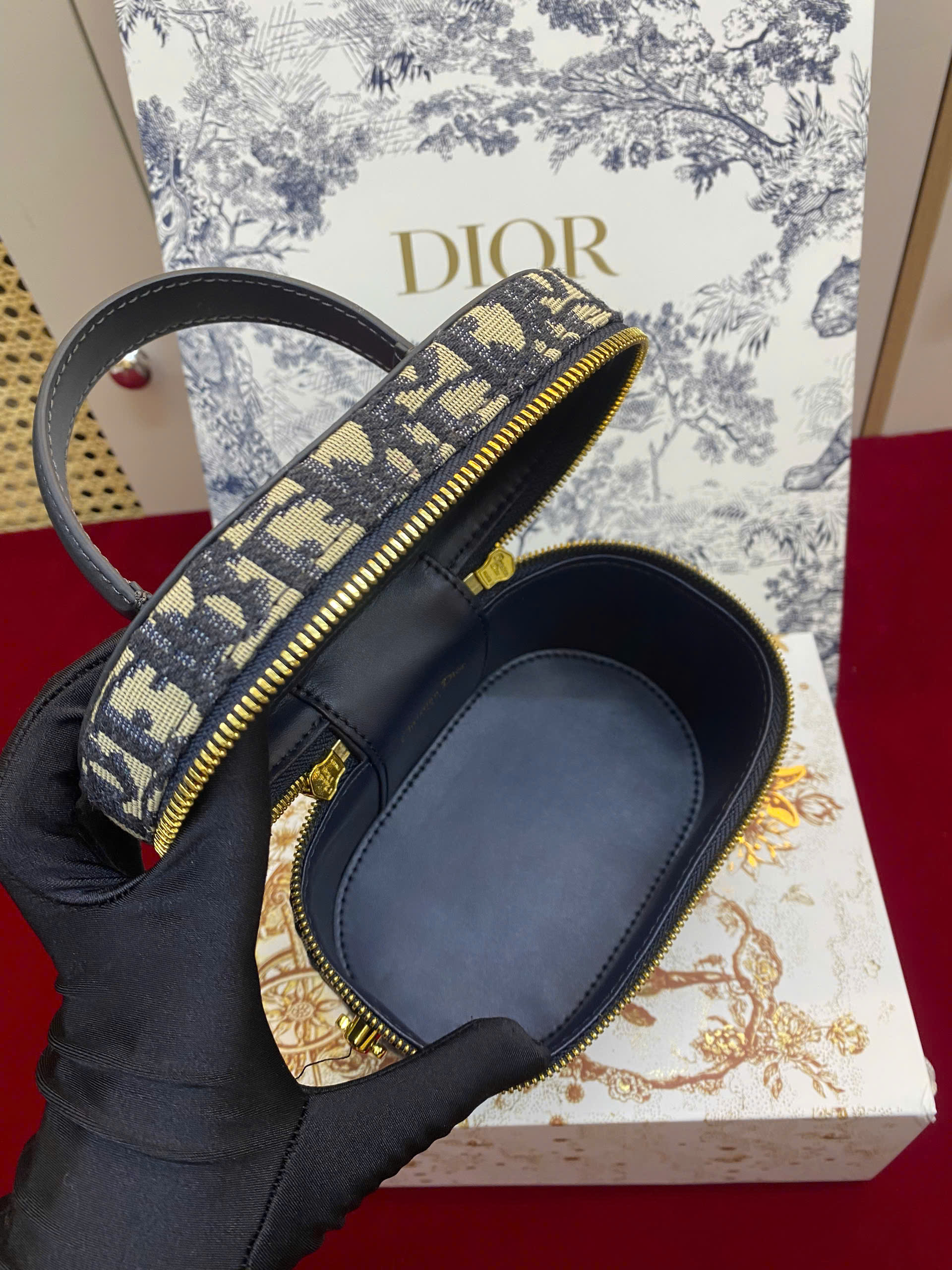 Túi Xách Dior Small CD Signature Vanity Case Super Size 16cm